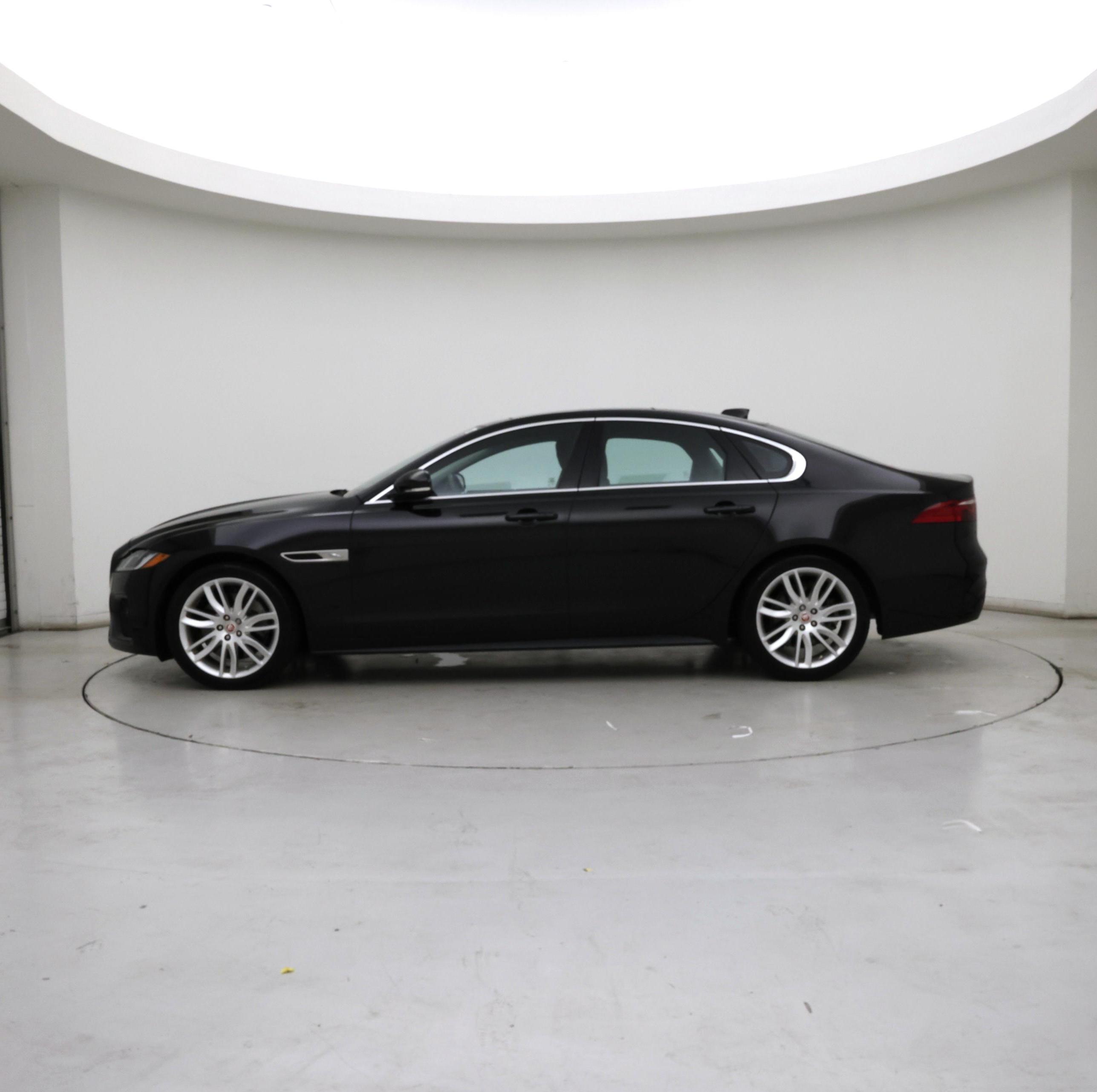 Thumbnail: 2022 Jaguar XF - 3
