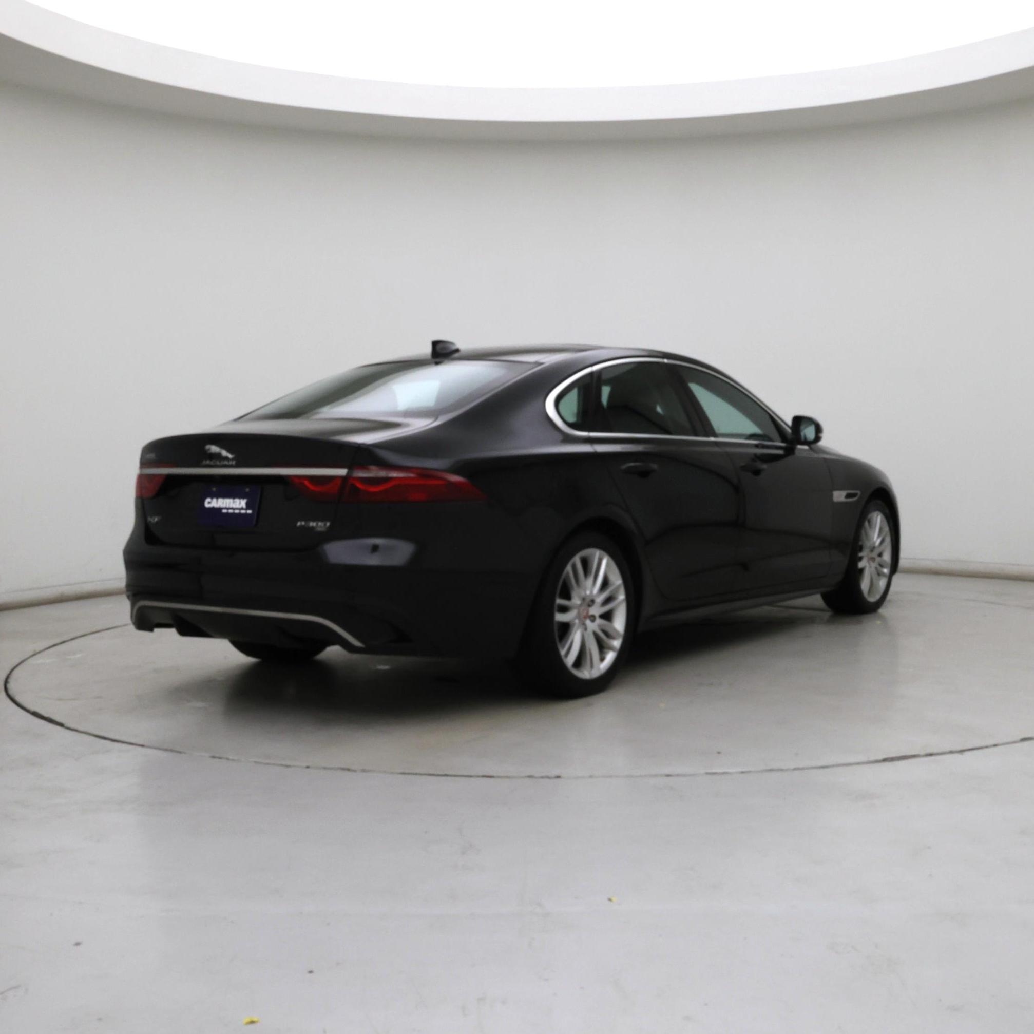 Thumbnail: 2022 Jaguar XF - 8