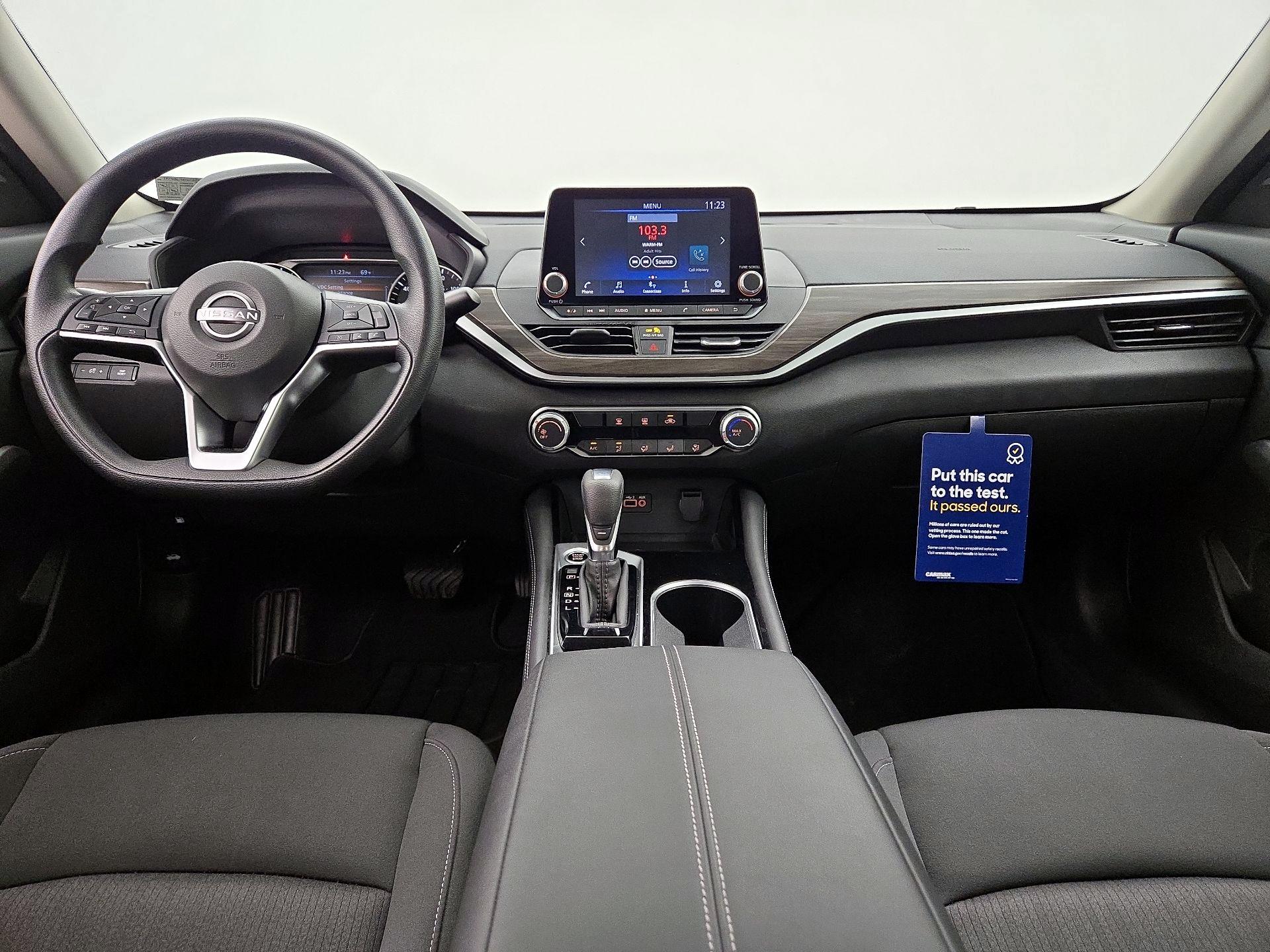 Thumbnail: 2023 Nissan Altima - 9