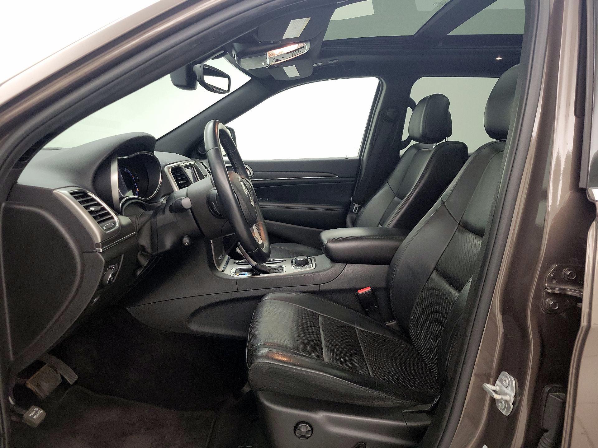 Thumbnail: 2018 Jeep Grand Cherokee - 11