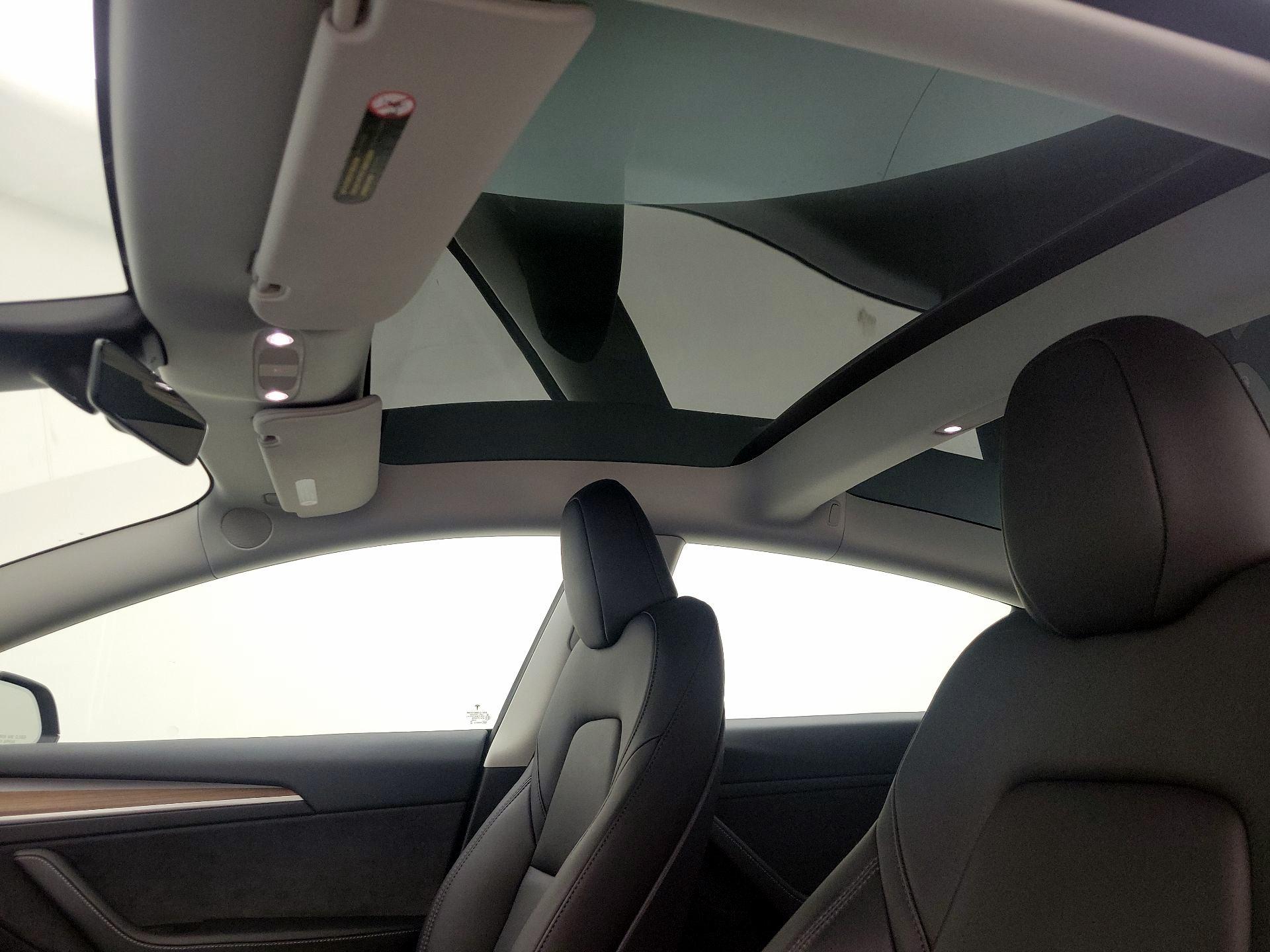 Thumbnail: 2023 Tesla Model 3 - 19