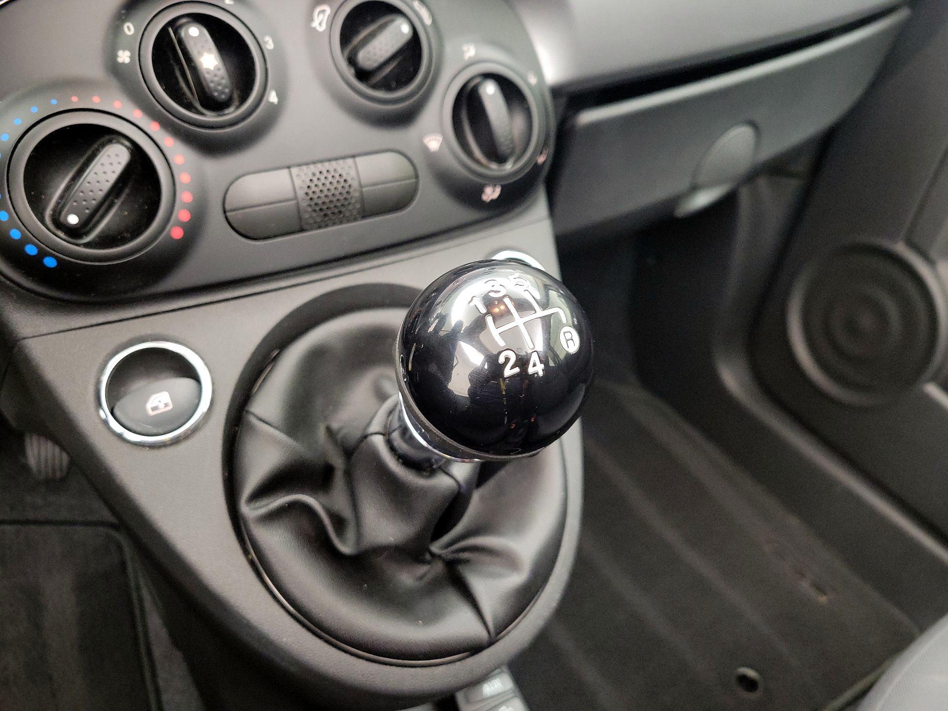 Thumbnail: 2015 Fiat 500 - 16