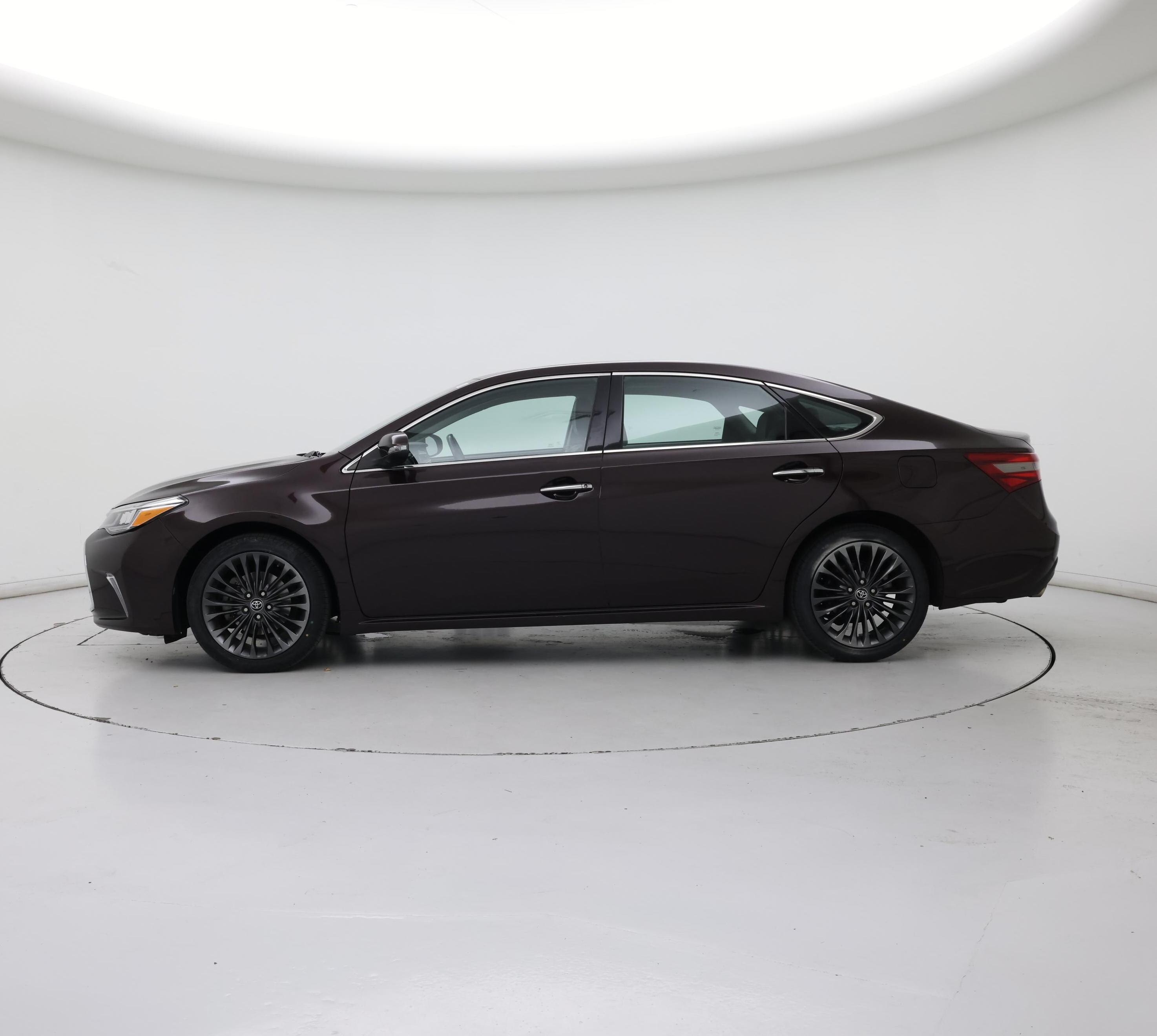 Thumbnail: 2017 Toyota Avalon - 3