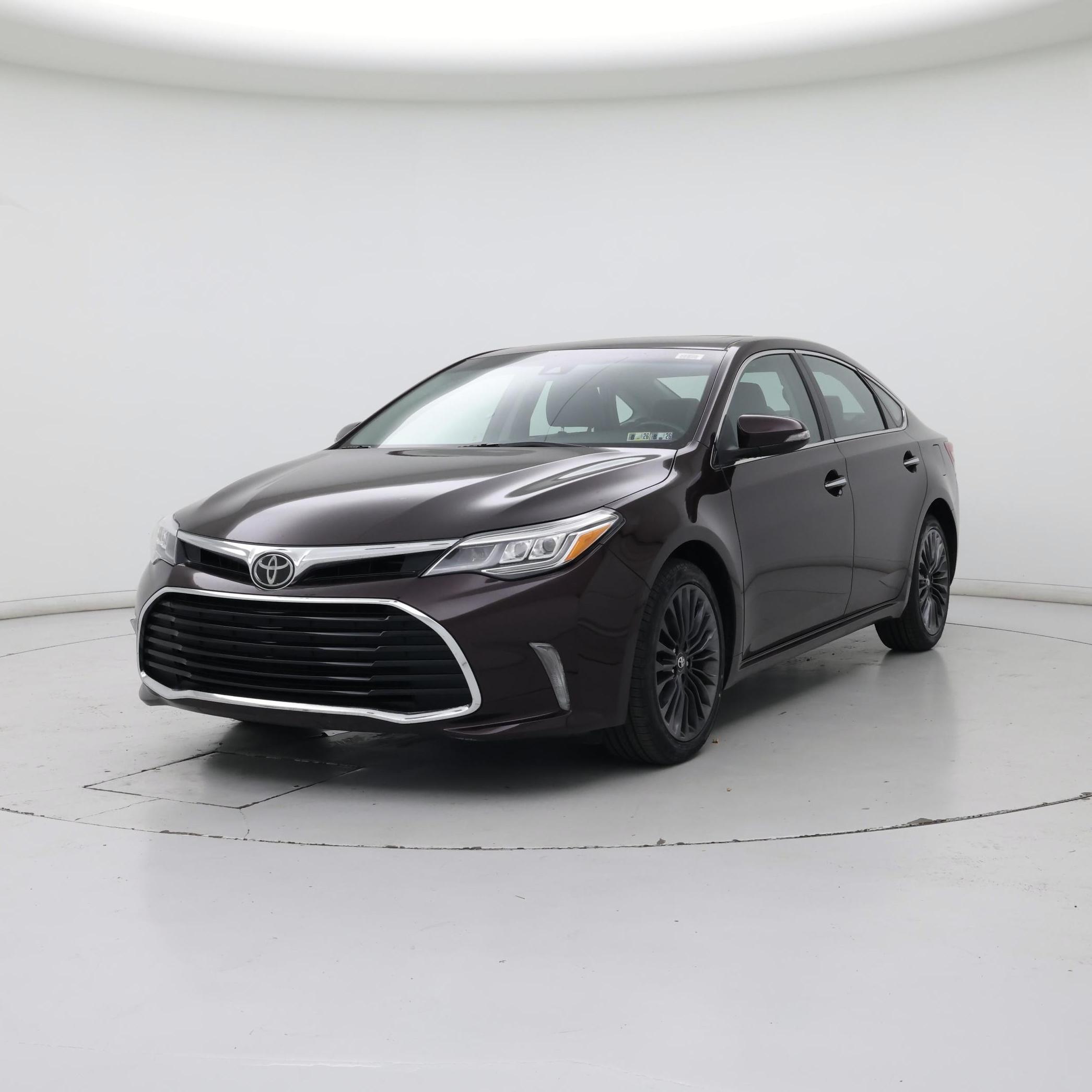 Thumbnail: 2017 Toyota Avalon - 4