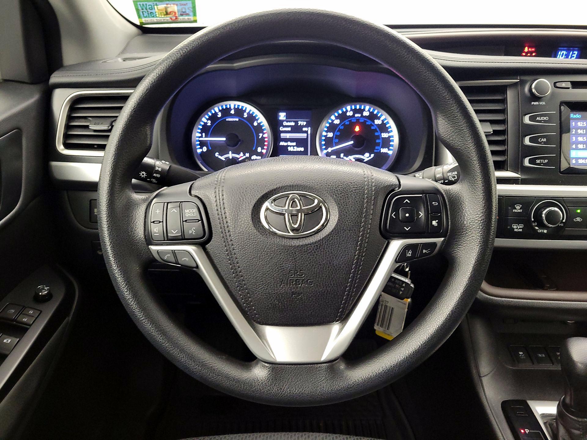 Thumbnail: 2018 Toyota Highlander - 10