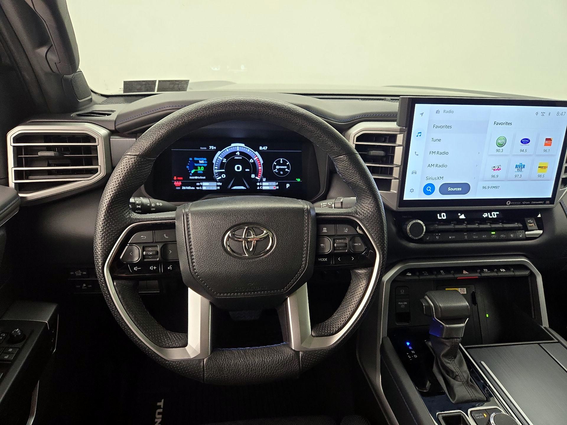 Thumbnail: 2022 Toyota Tundra - 10