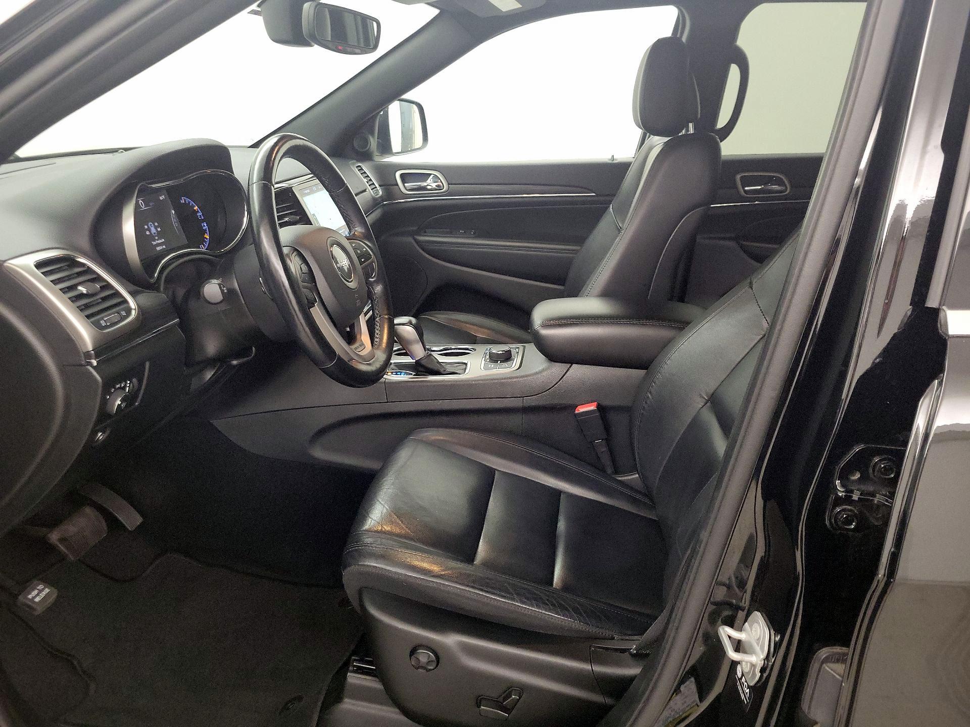Thumbnail: 2022 Jeep Grand Cherokee - 11