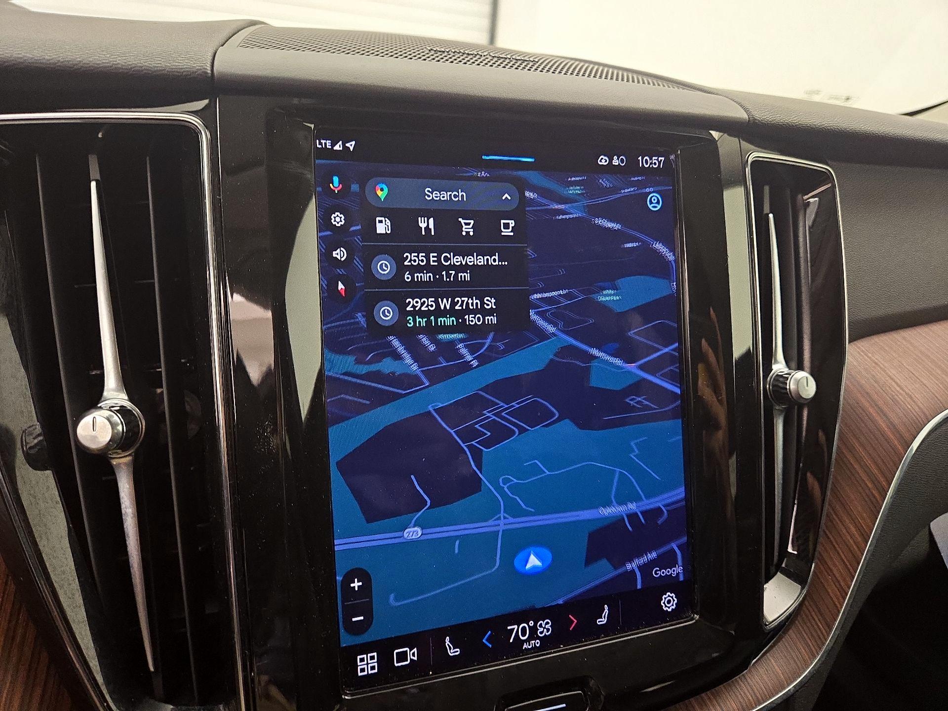 Thumbnail: 2023 Volvo XC60 - 14