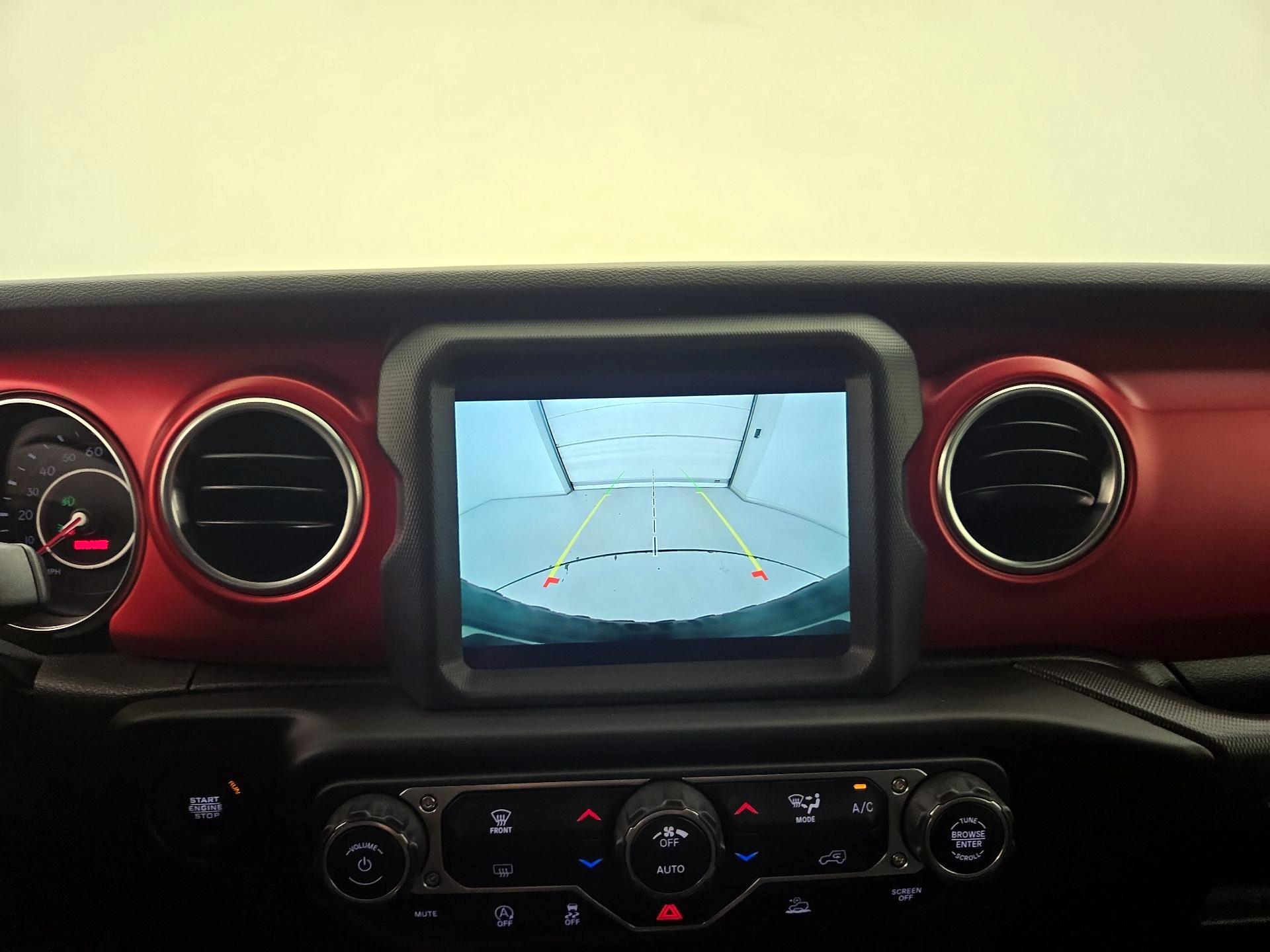 Thumbnail: 2022 Jeep Wrangler - 15