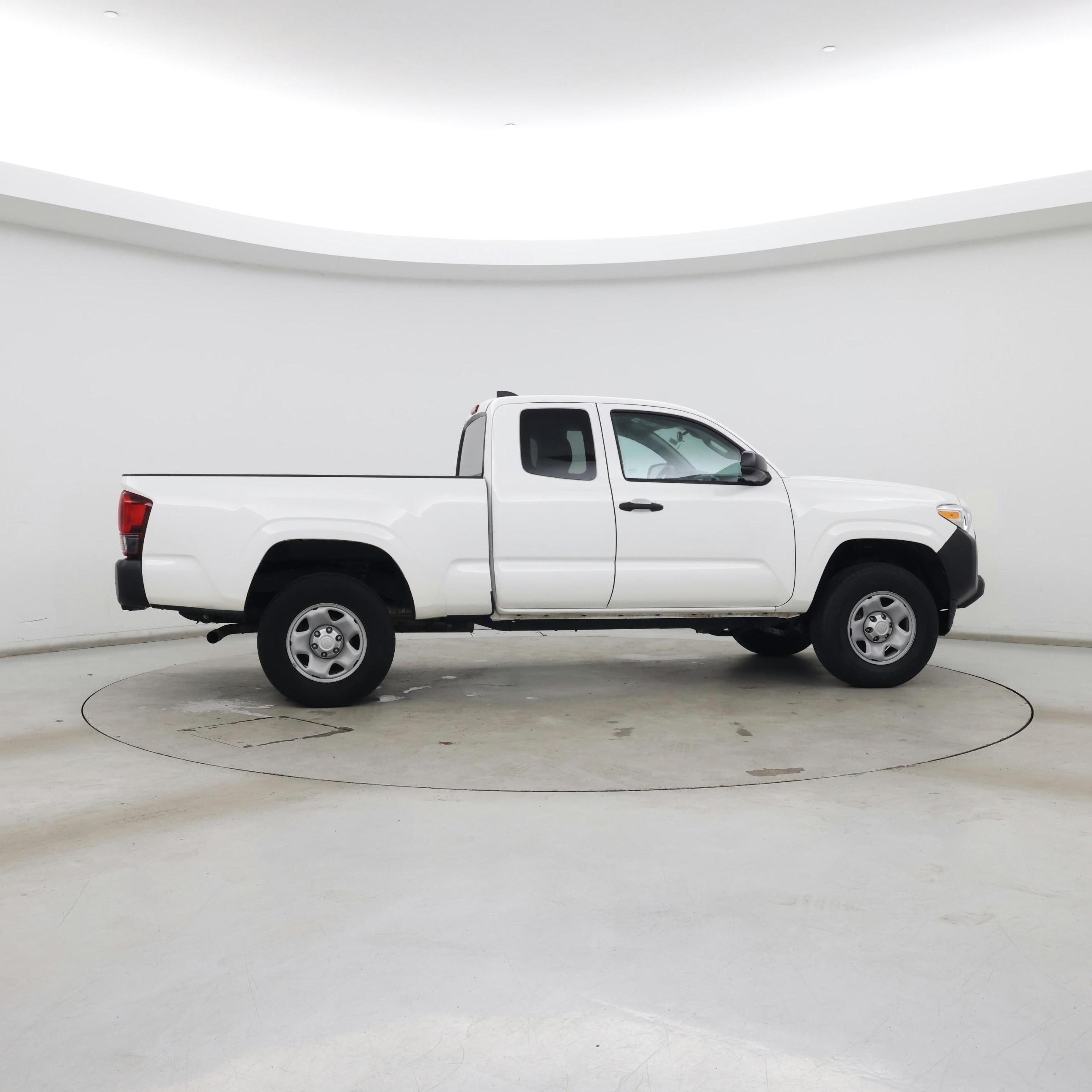 Thumbnail: 2023 Toyota Tacoma - 7