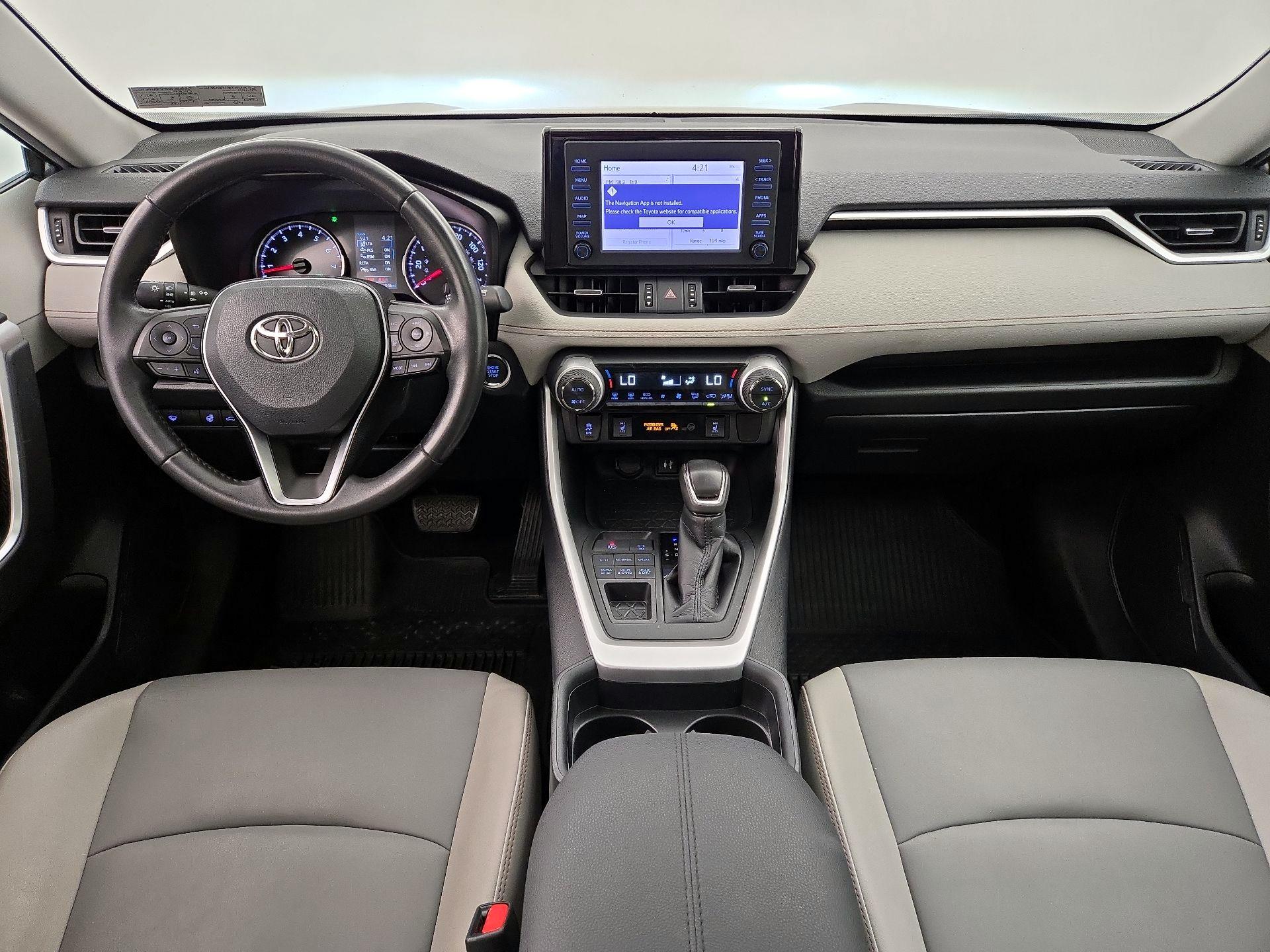 Thumbnail: 2019 Toyota RAV4 - 9