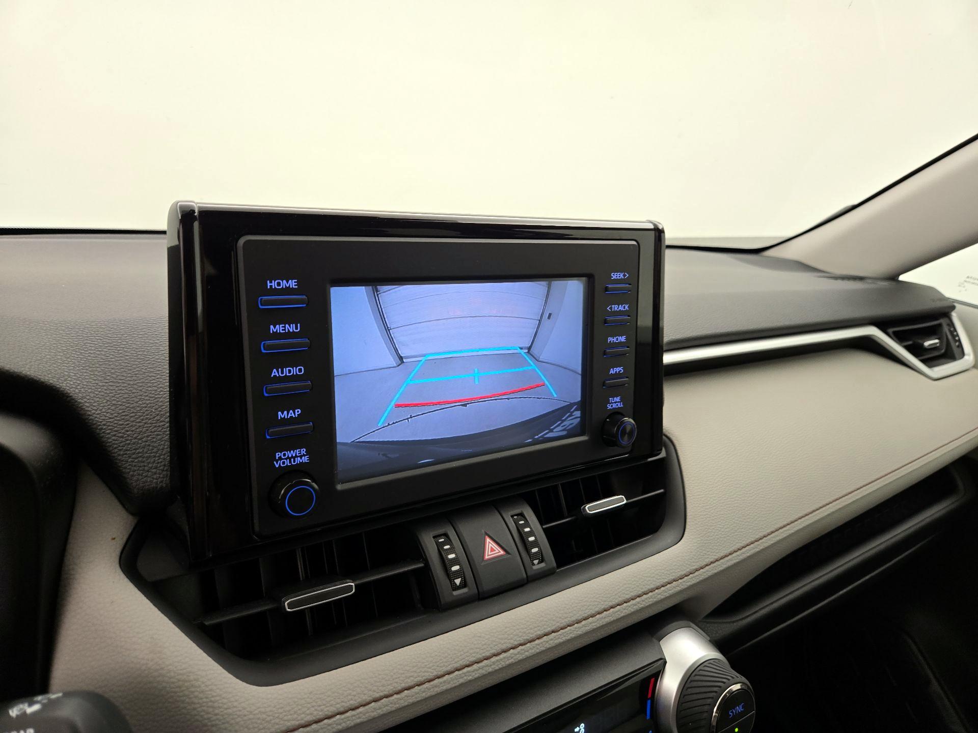 Thumbnail: 2019 Toyota RAV4 - 15