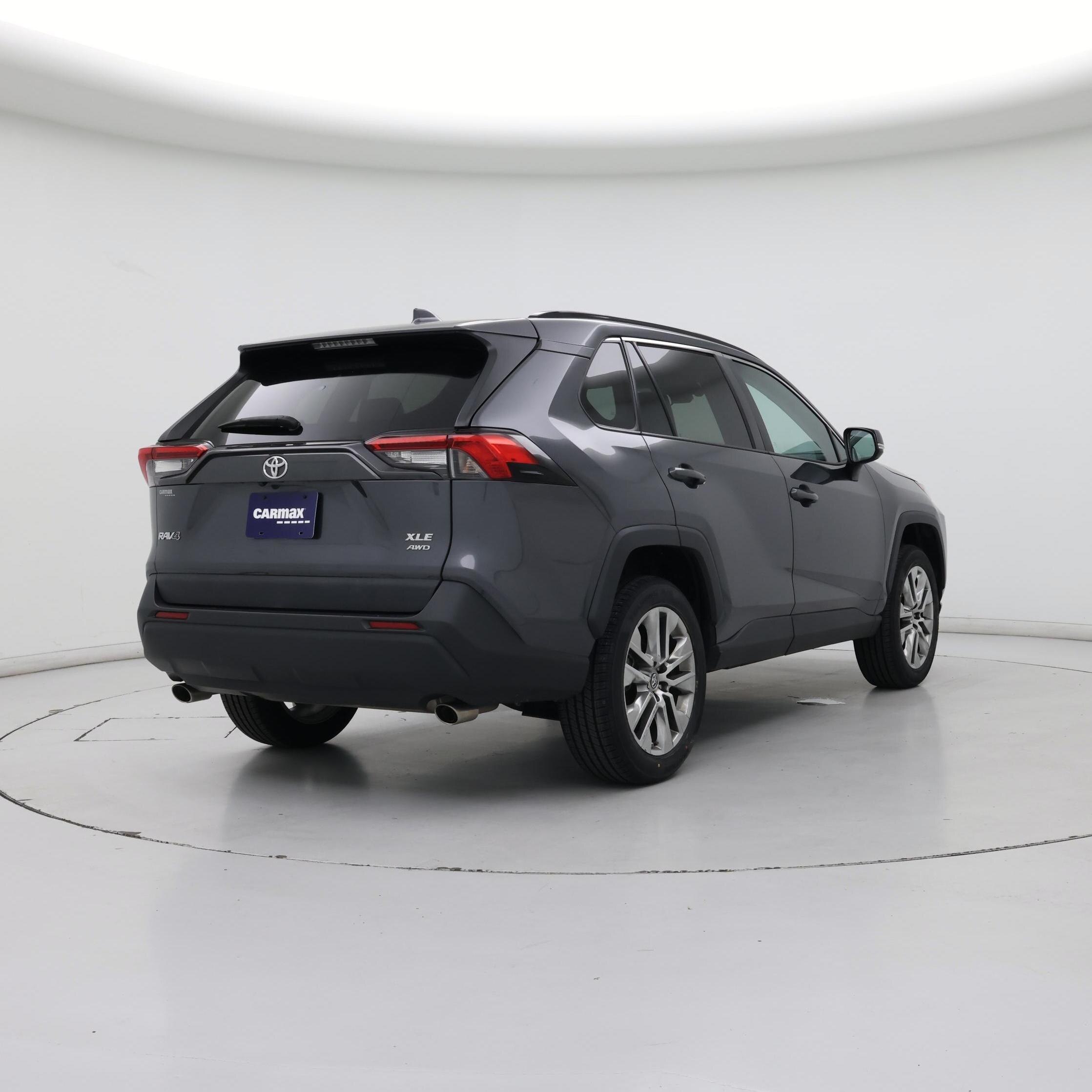 Thumbnail: 2019 Toyota RAV4 - 8