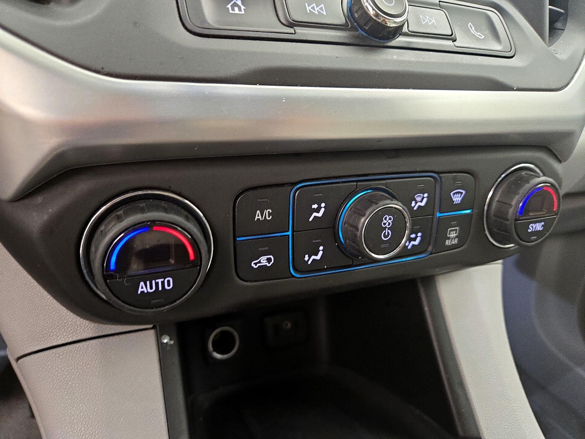Thumbnail: 2018 GMC Acadia - 16