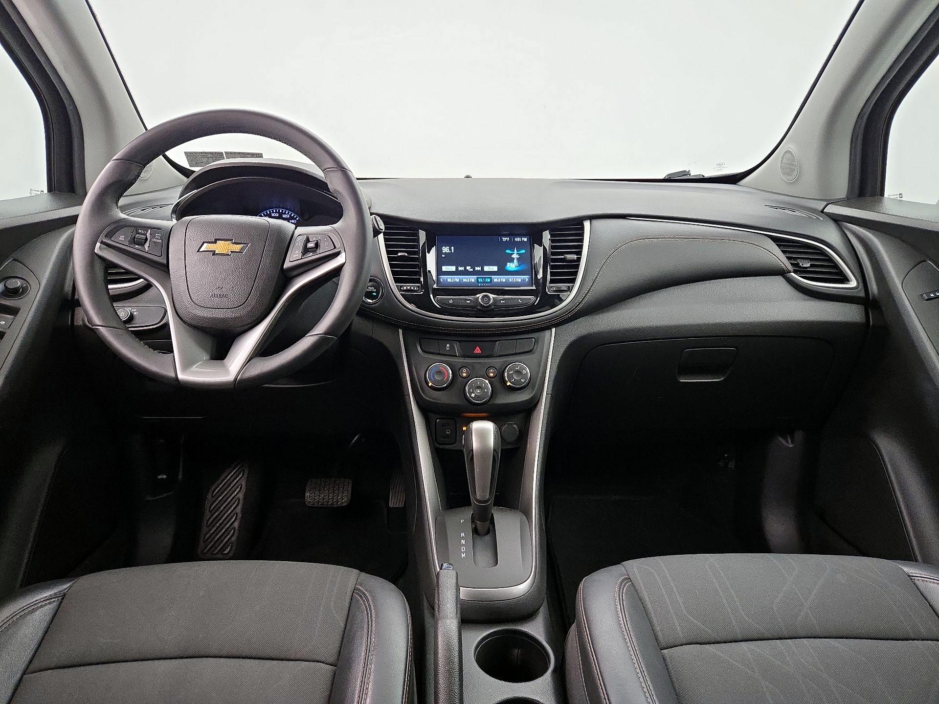 Thumbnail: 2017 Chevrolet Trax - 9