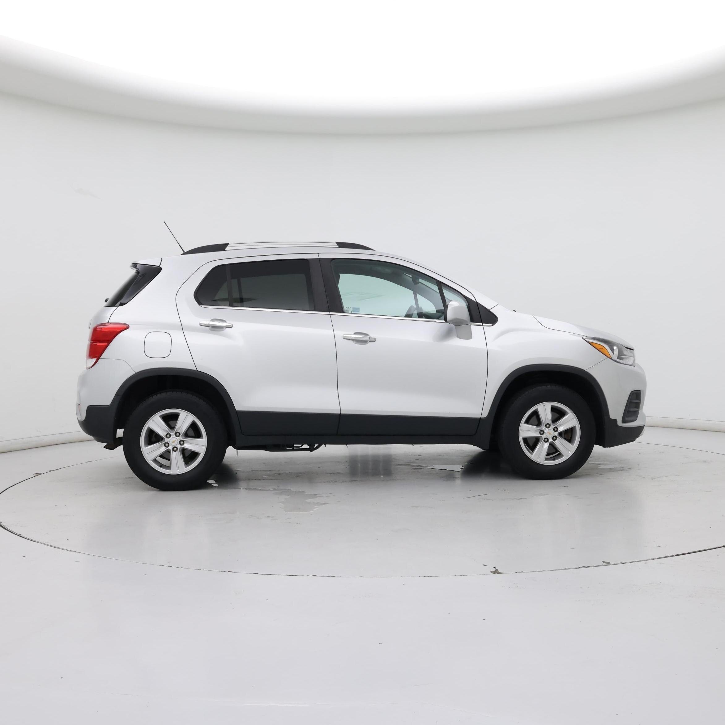 Thumbnail: 2017 Chevrolet Trax - 7