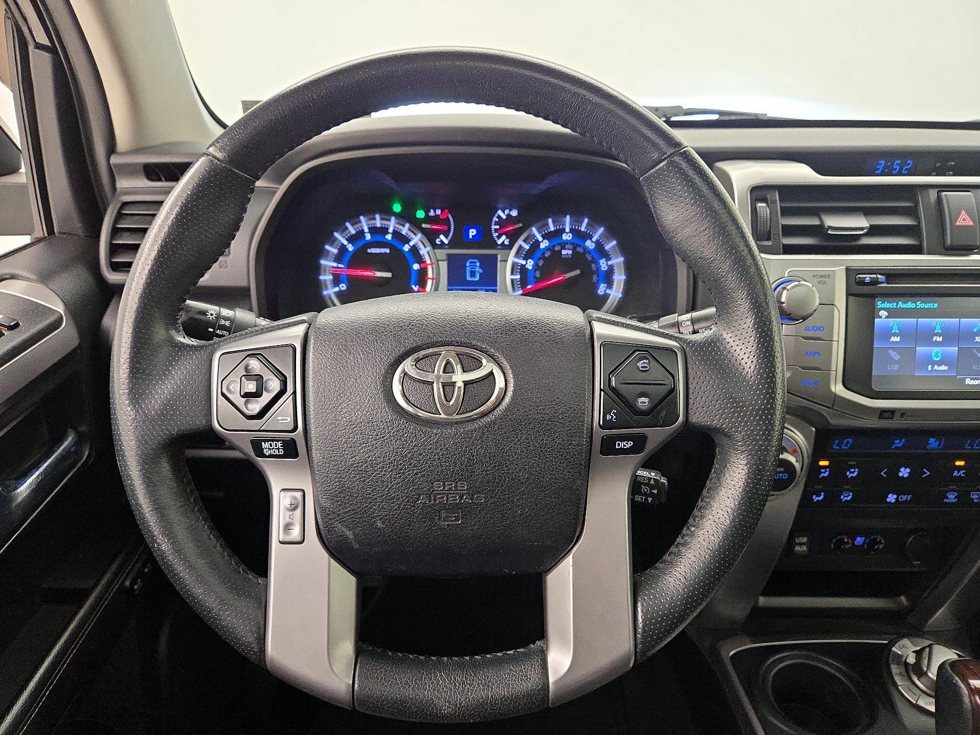 Thumbnail: 2016 Toyota 4Runner - 10