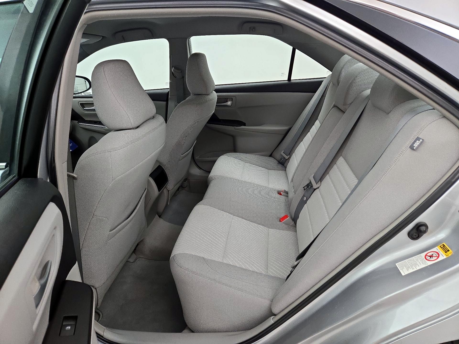 Thumbnail: 2015 Toyota Camry - 19