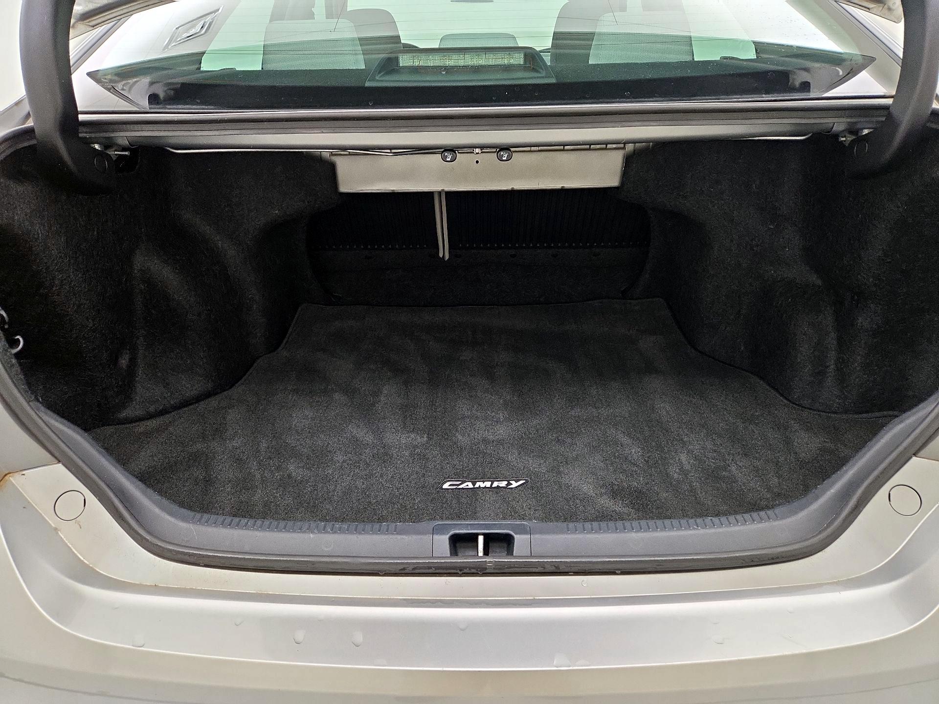 Thumbnail: 2015 Toyota Camry - 20