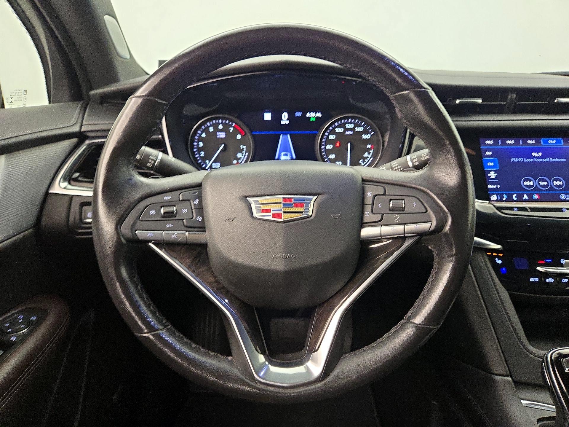 Thumbnail: 2021 Cadillac XT6 - 10
