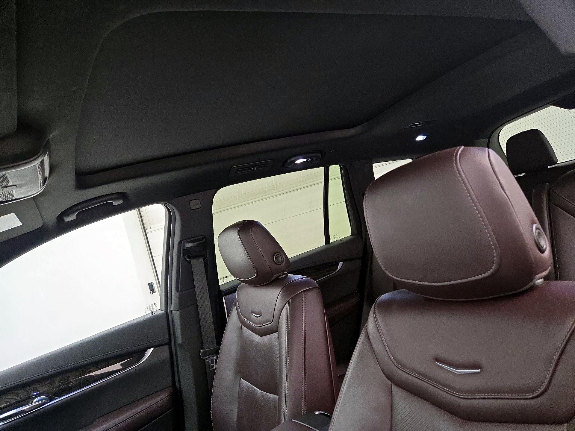 Thumbnail: 2021 Cadillac XT6 - 19
