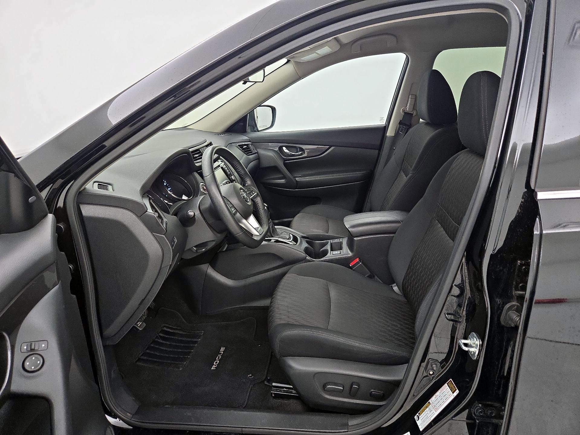 Thumbnail: 2020 Nissan Rogue - 11