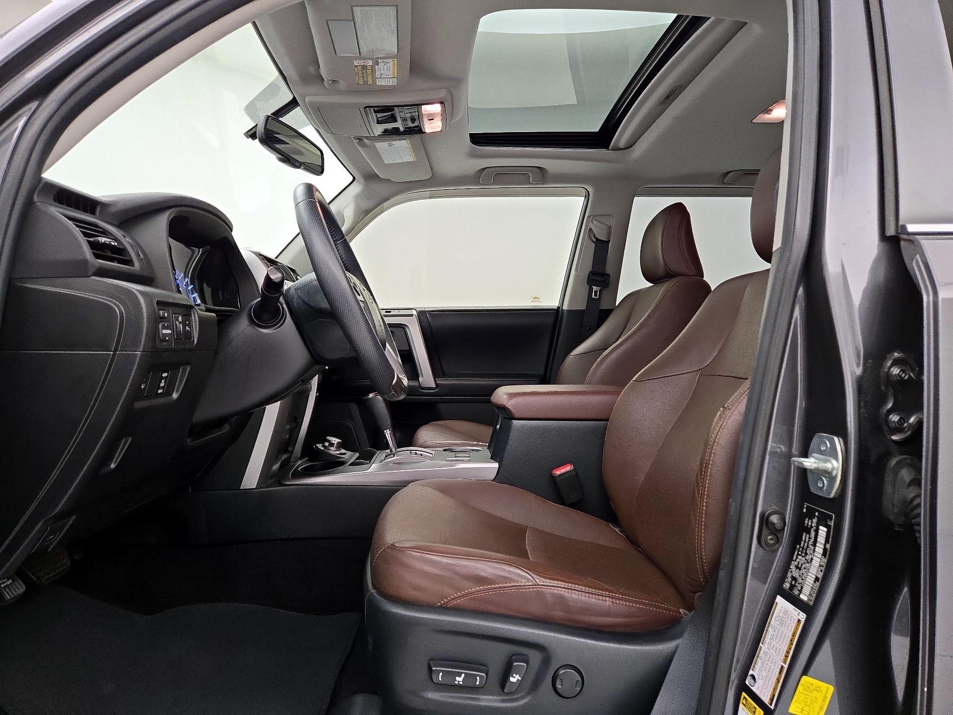 Thumbnail: 2016 Toyota 4Runner - 11