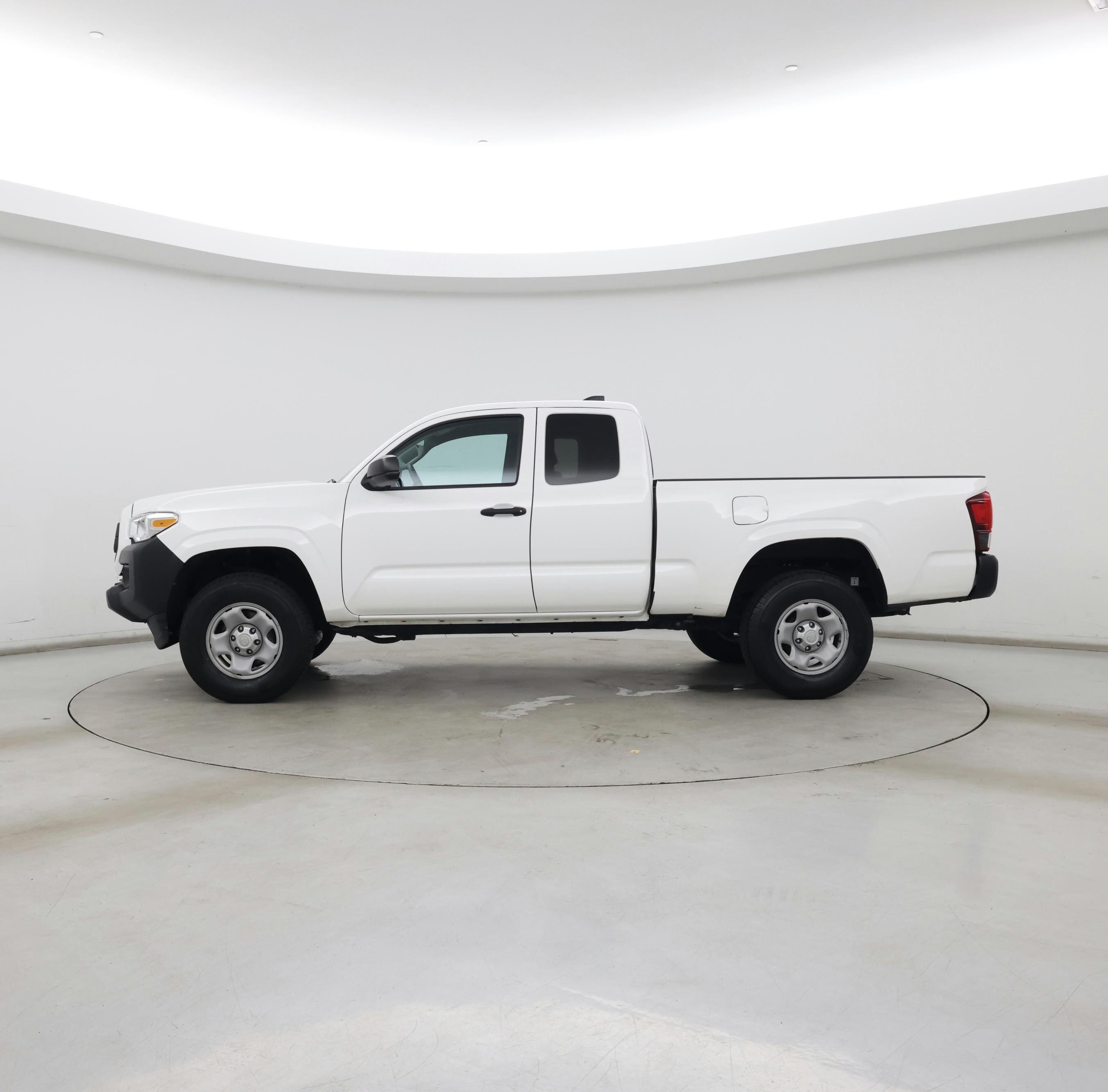 Thumbnail: 2023 Toyota Tacoma - 3