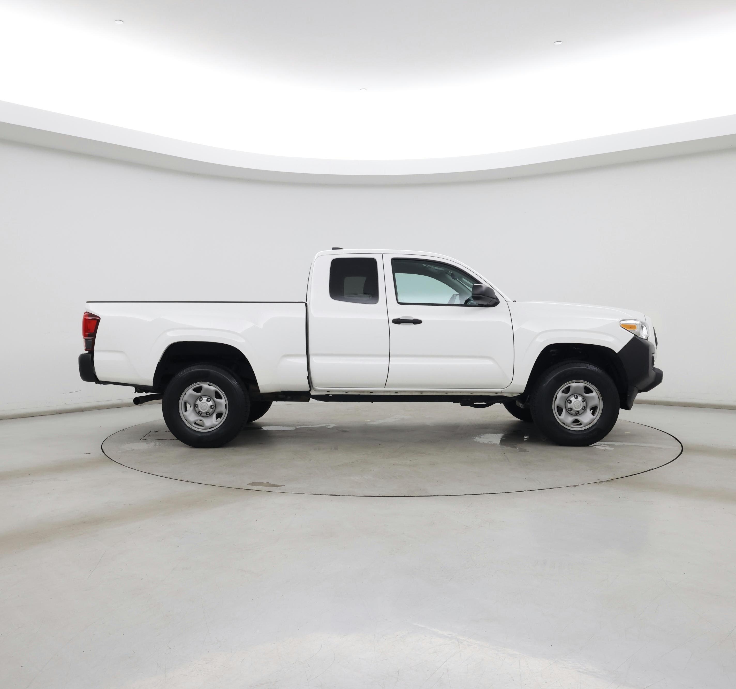Thumbnail: 2023 Toyota Tacoma - 7