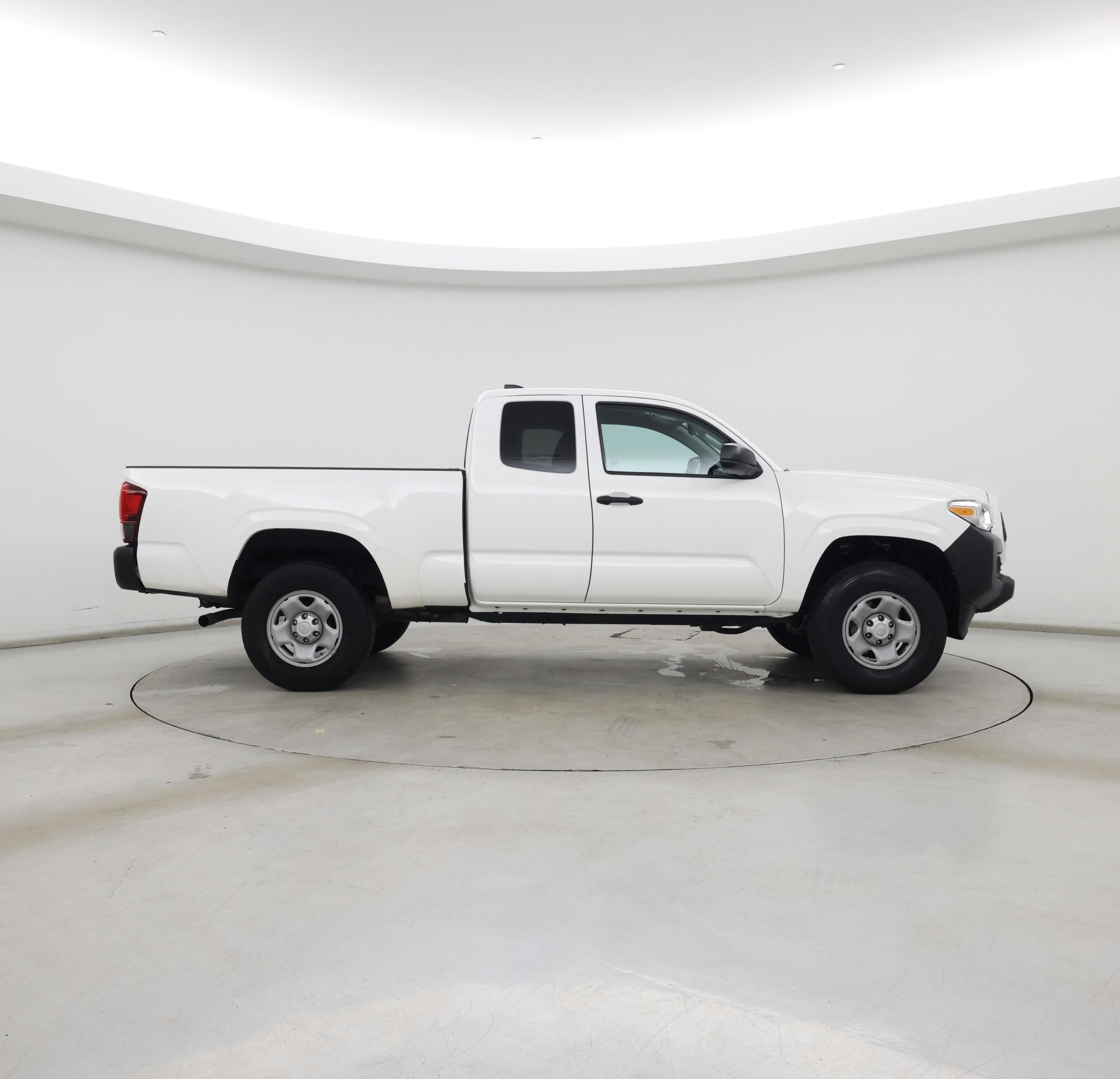 Thumbnail: 2023 Toyota Tacoma - 7