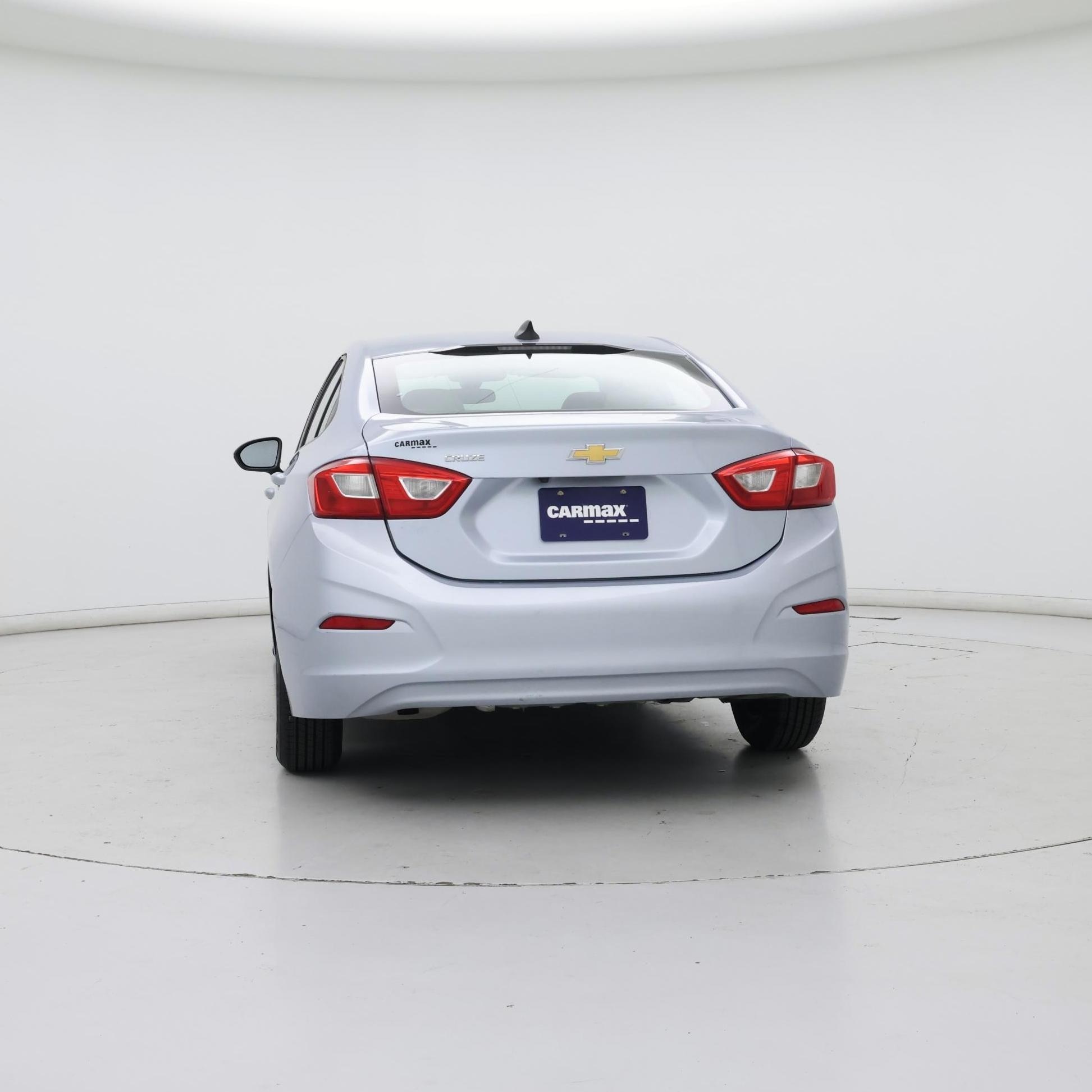 Thumbnail: 2017 Chevrolet Cruze - 6