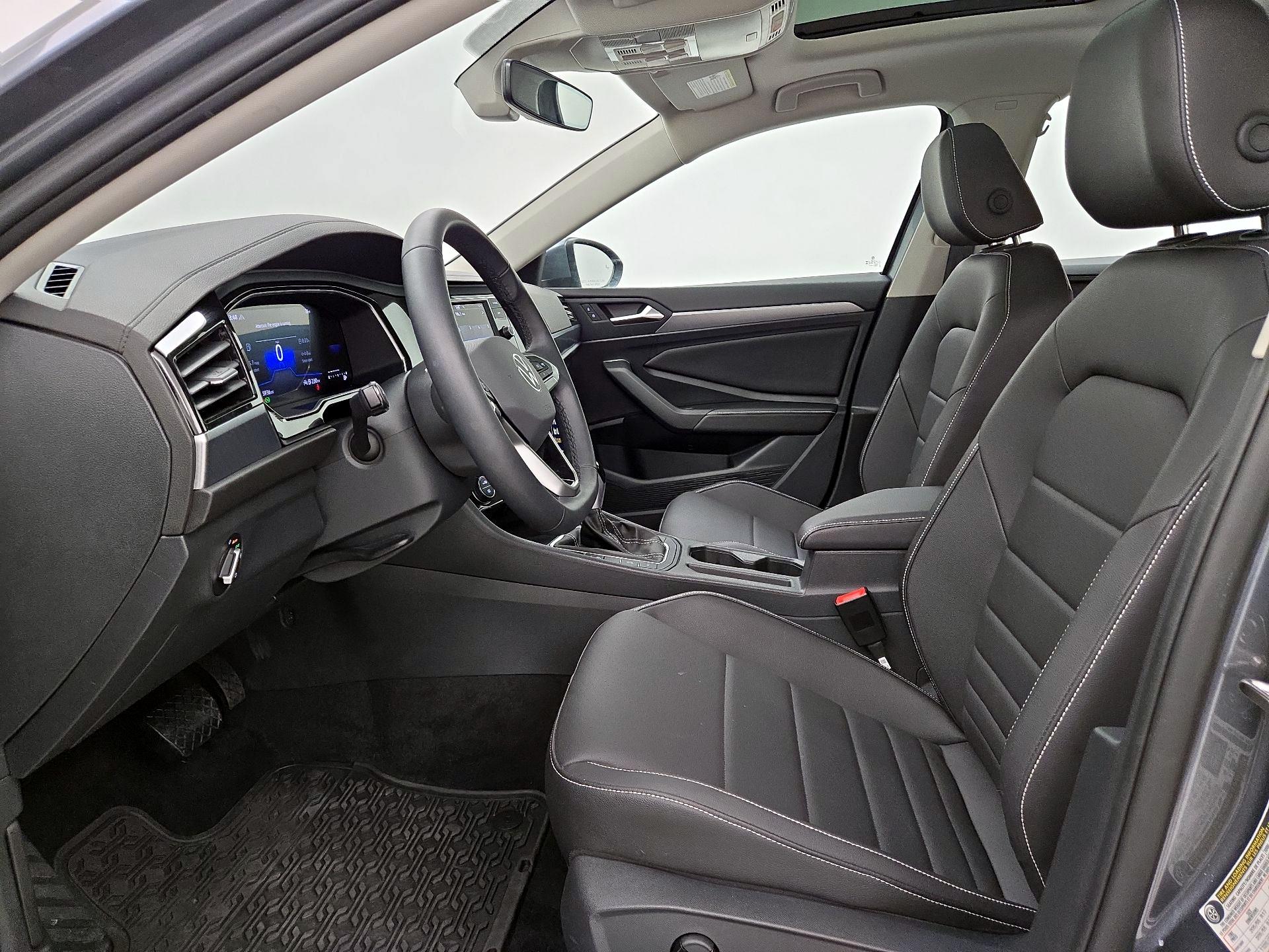 Thumbnail: 2024 Volkswagen Jetta - 11