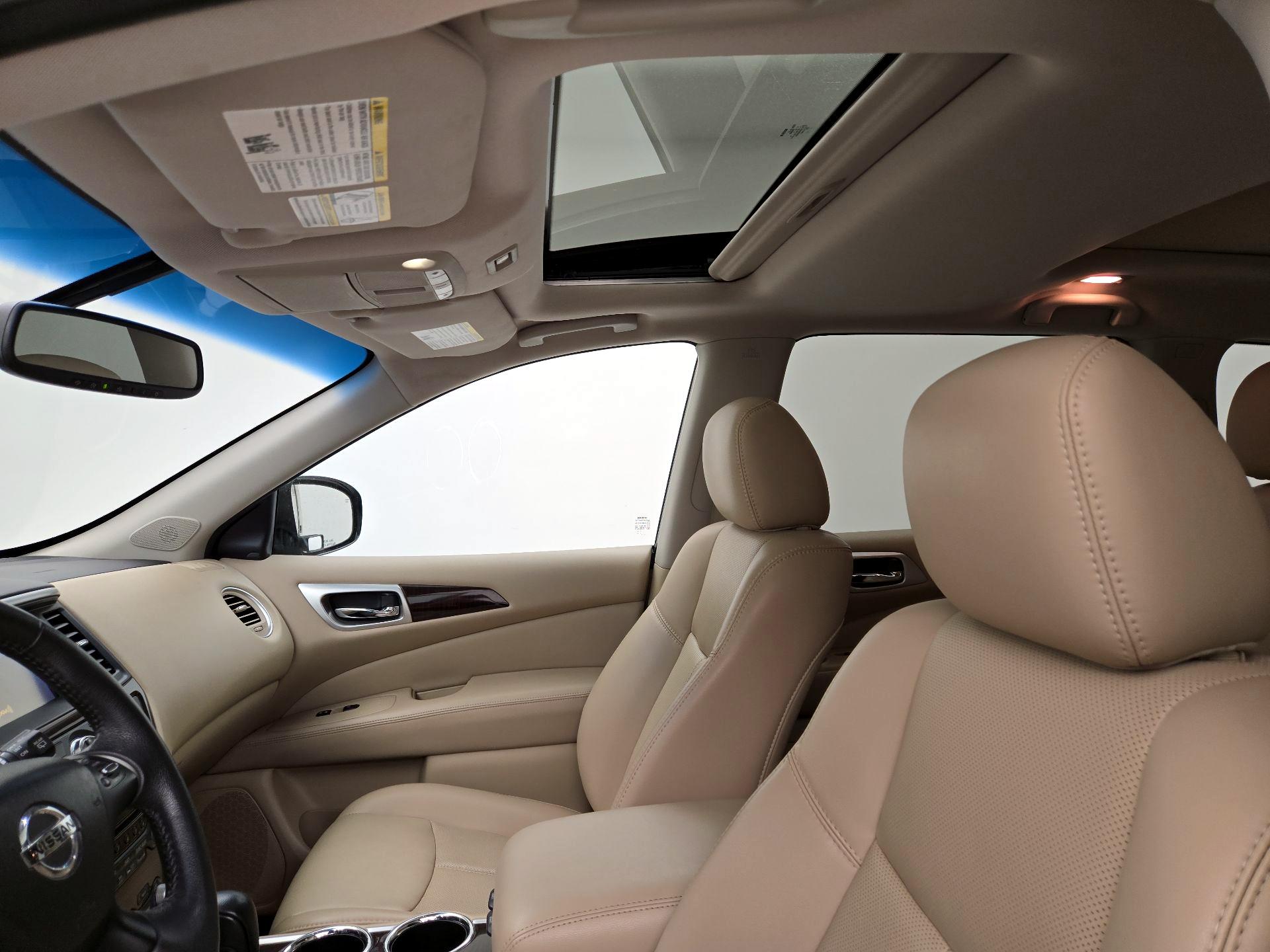 Thumbnail: 2016 Nissan Pathfinder - 19