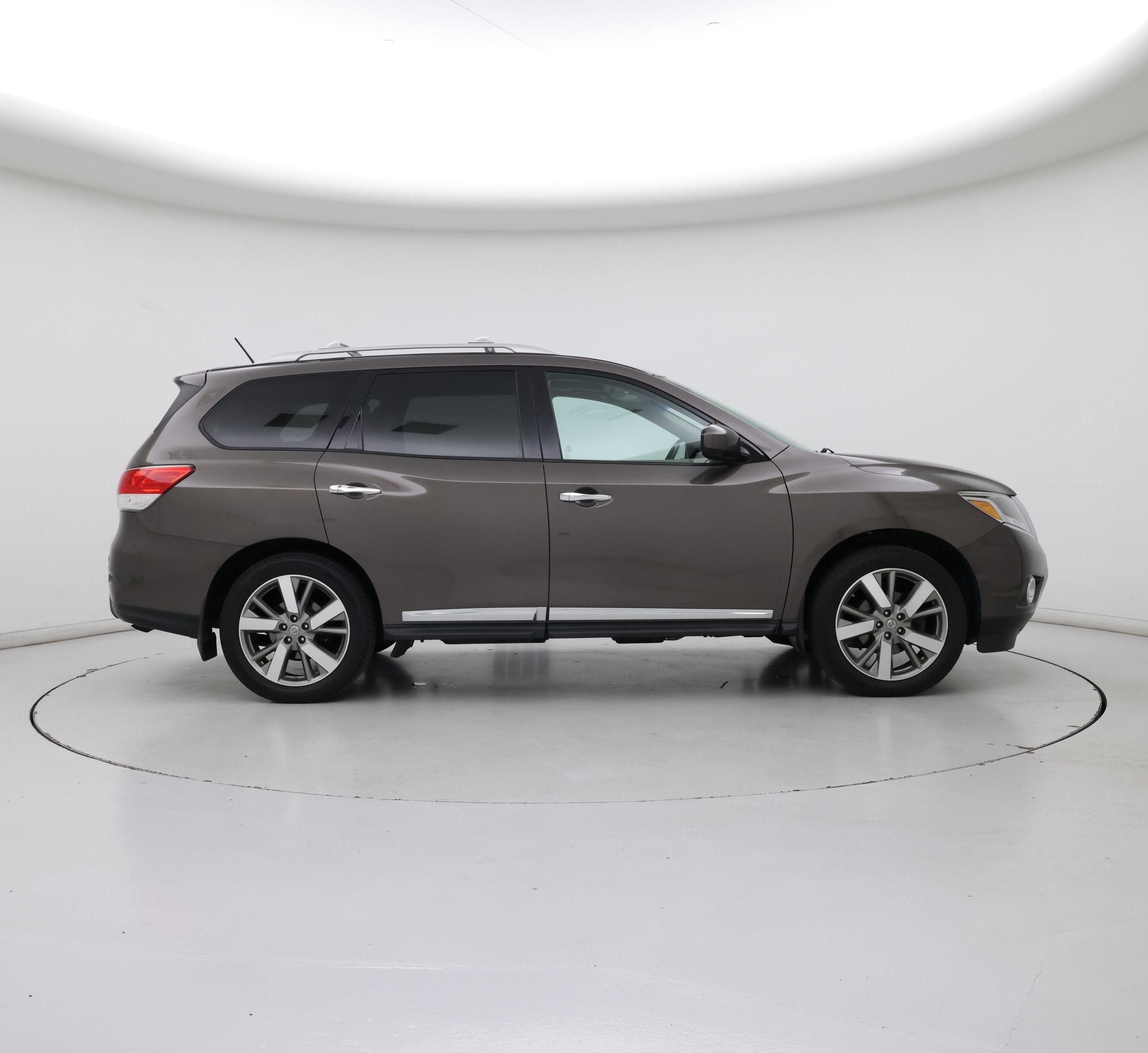 Thumbnail: 2016 Nissan Pathfinder - 7