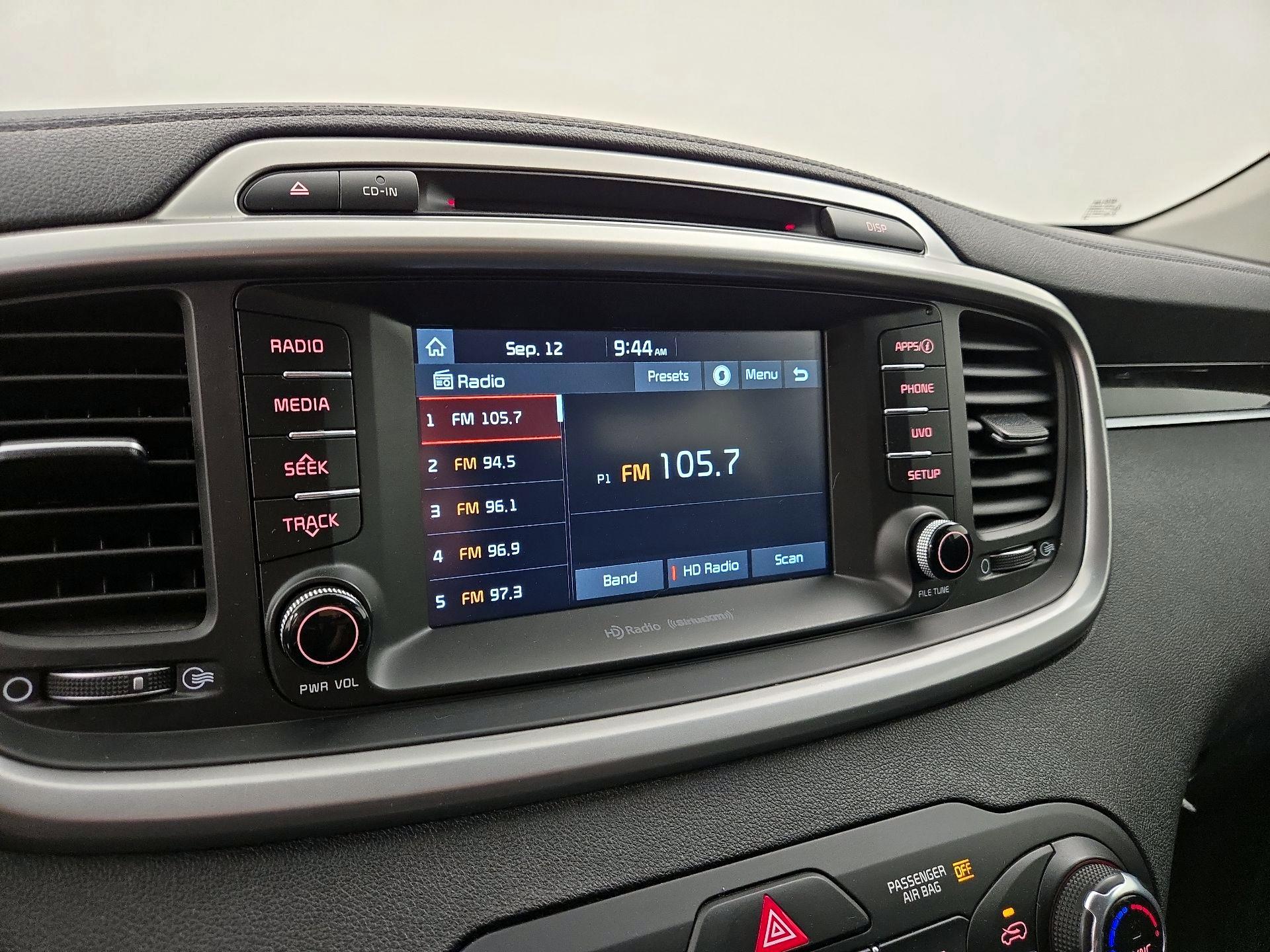 Thumbnail: 2018 Kia Sorento - 15