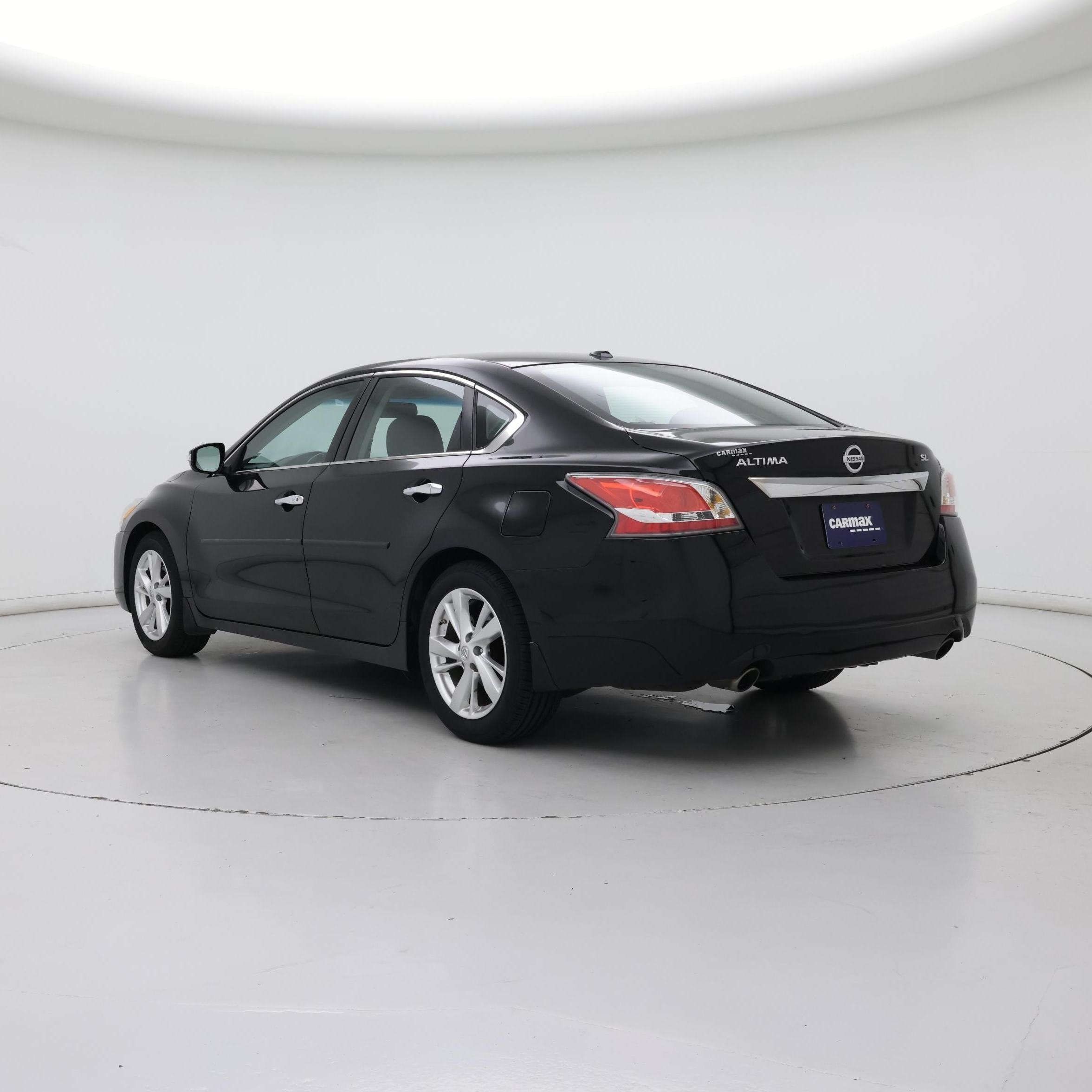Thumbnail: 2015 Nissan Altima - 2