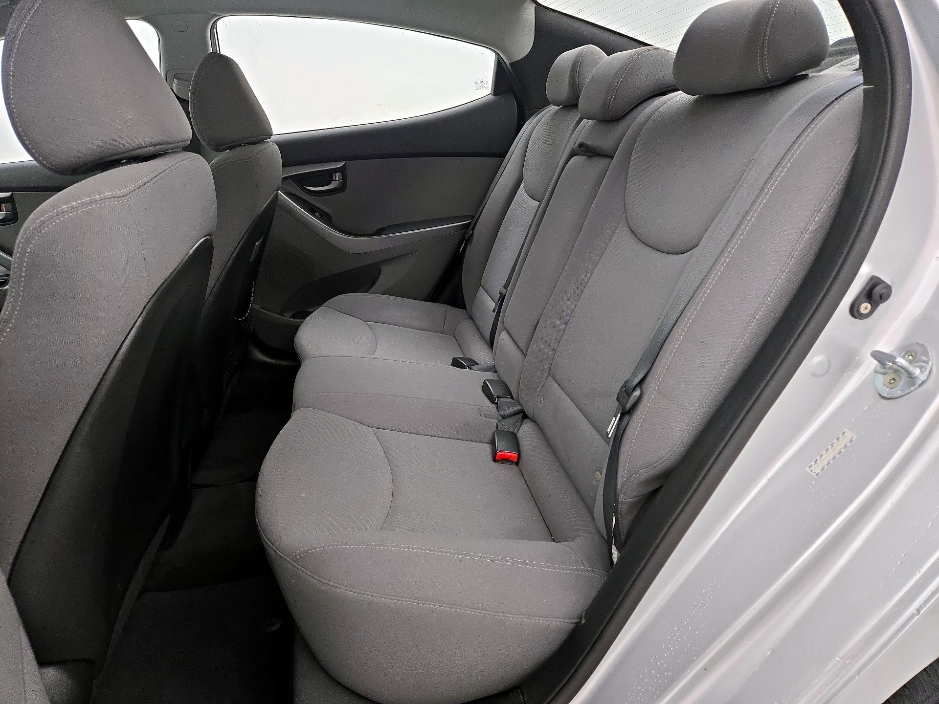 Thumbnail: 2016 Hyundai Elantra - 18