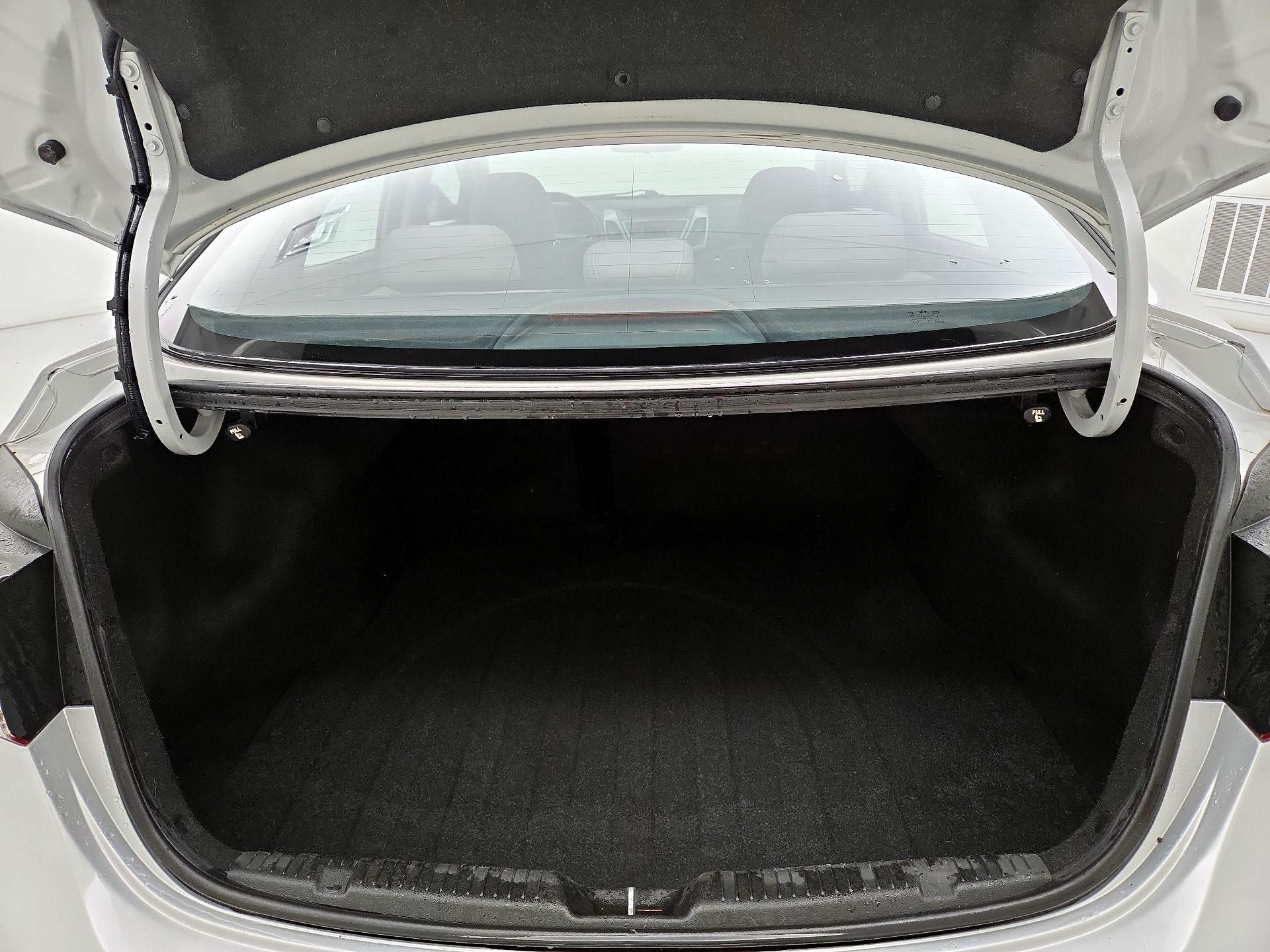 Thumbnail: 2016 Hyundai Elantra - 19