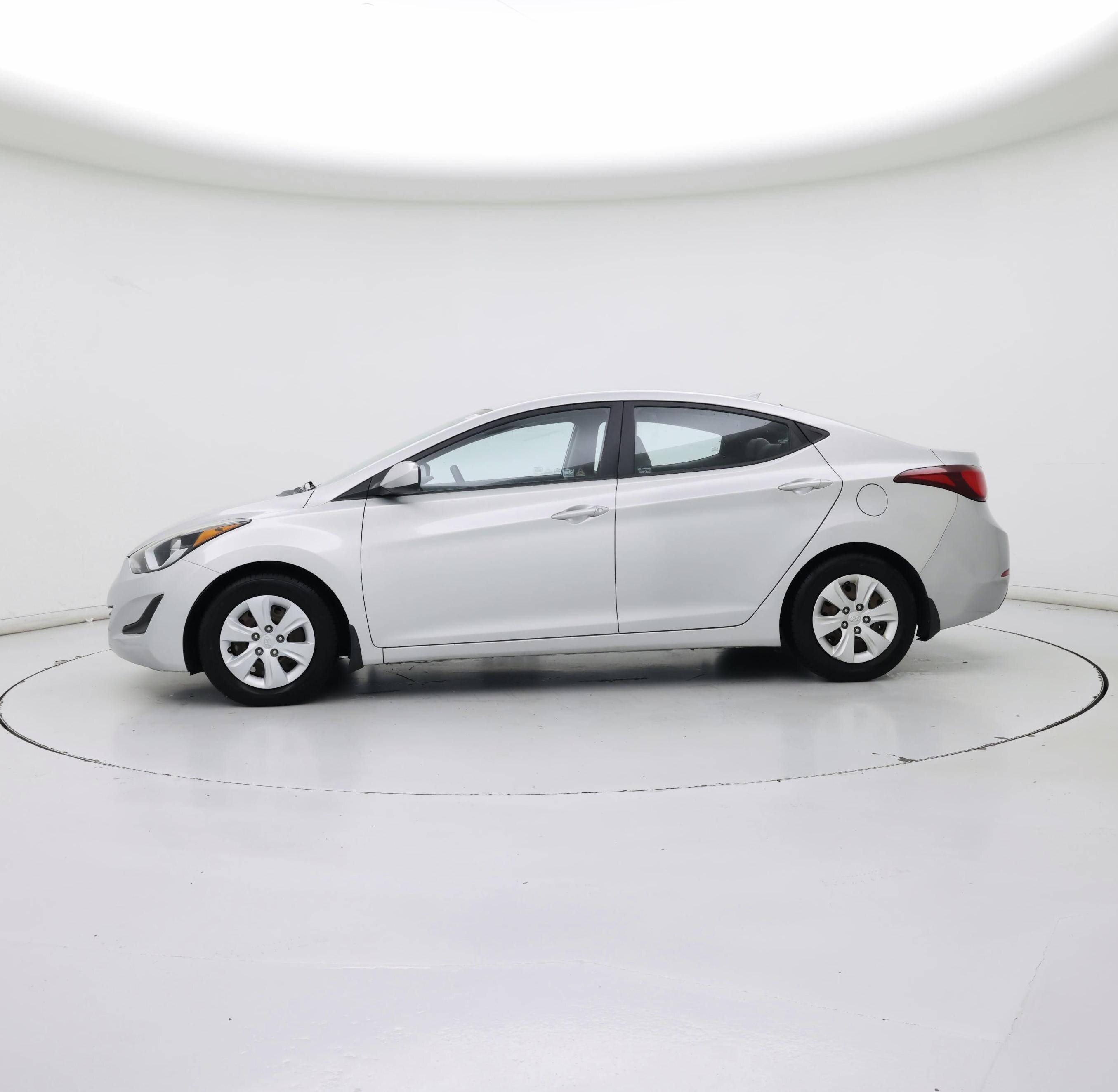 Thumbnail: 2016 Hyundai Elantra - 3