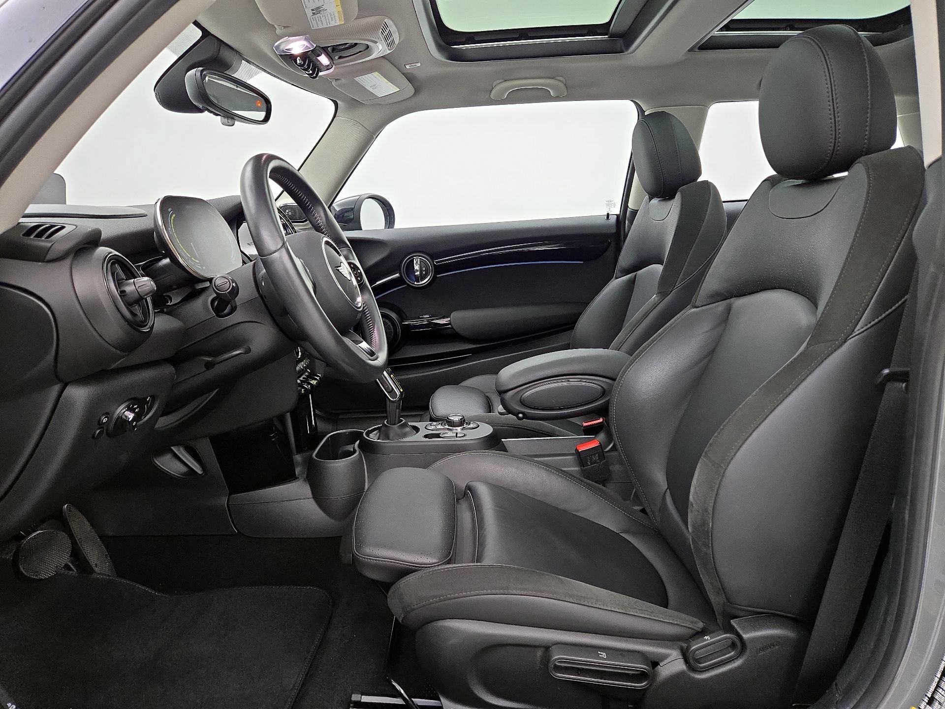 Thumbnail: 2023 MINI Cooper Hardtop - 11
