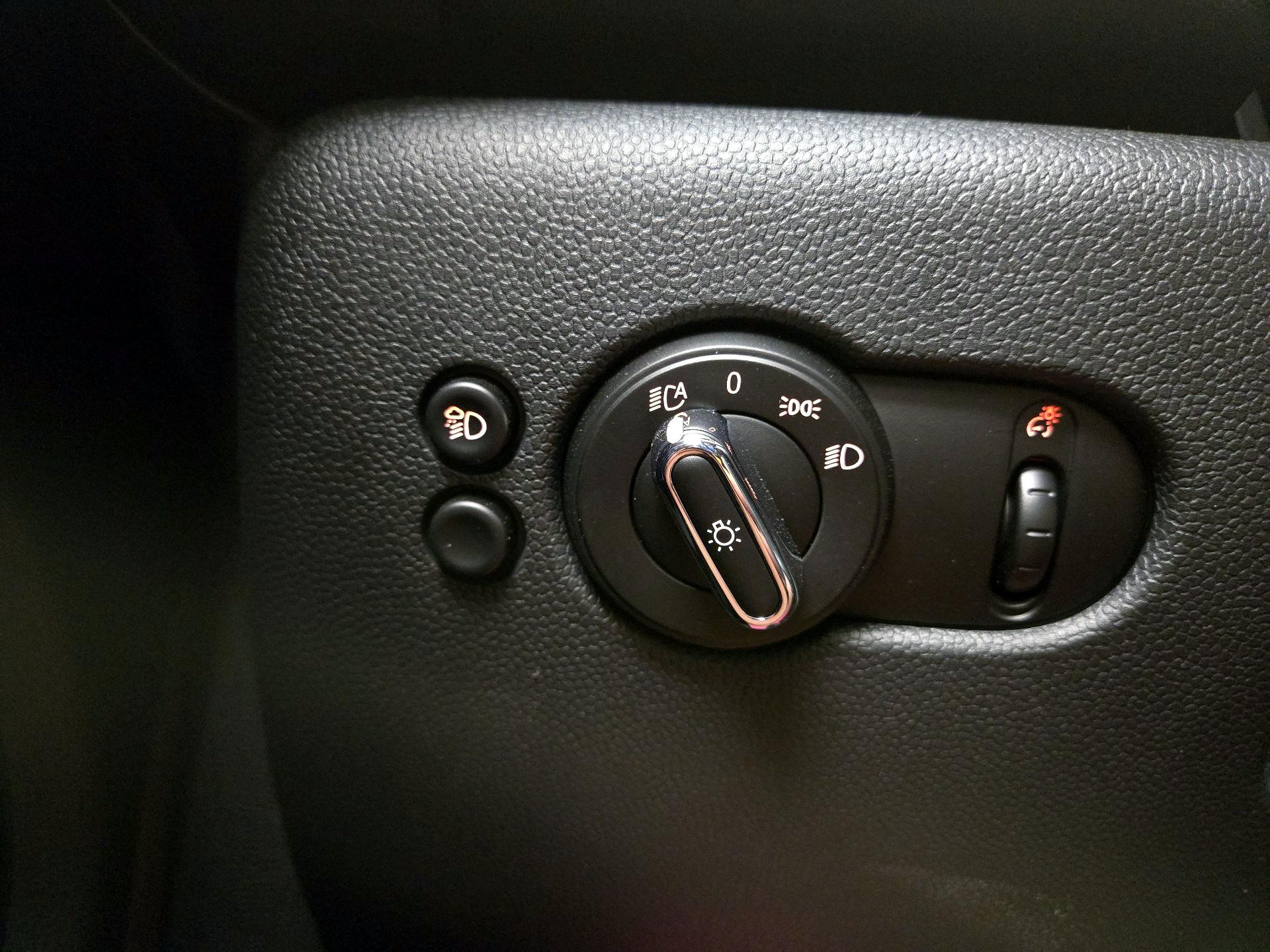 Thumbnail: 2023 MINI Cooper Hardtop - 13