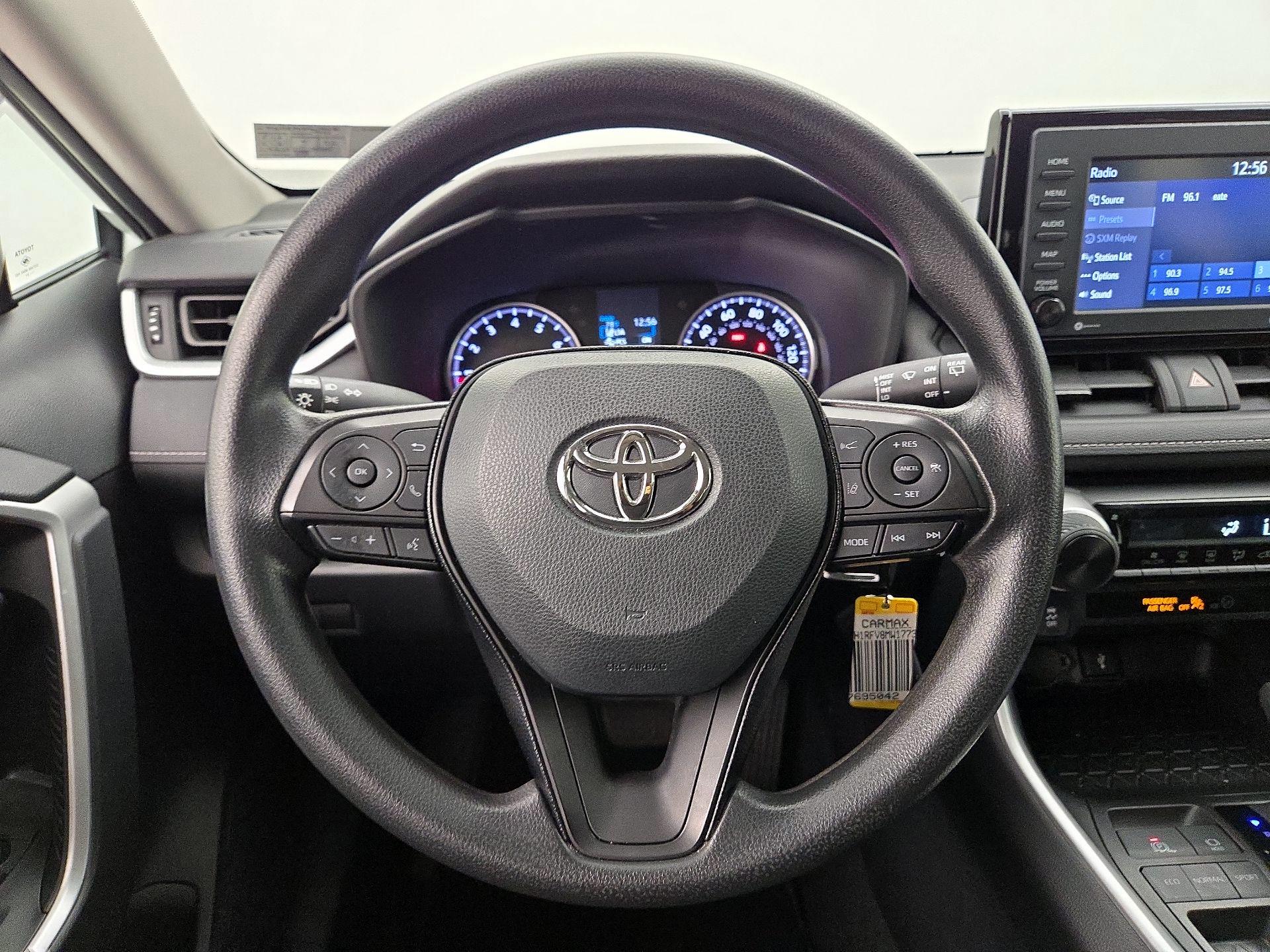 Thumbnail: 2021 Toyota RAV4 - 10