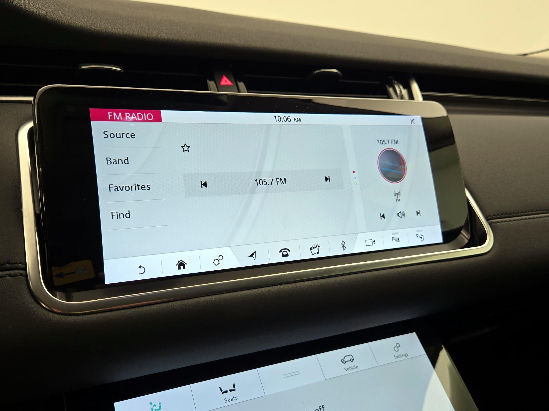 Thumbnail: 2020 Land Rover Range Rover Evoque - 16