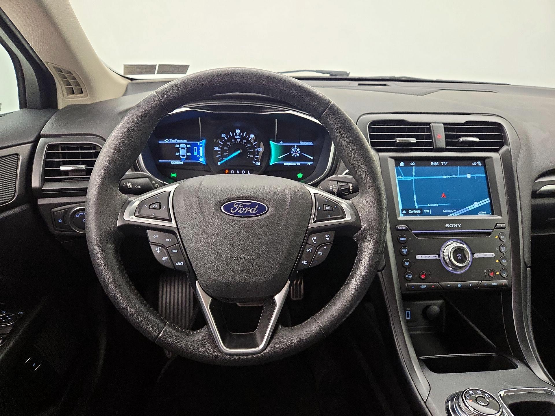 Thumbnail: 2017 Ford Fusion - 10