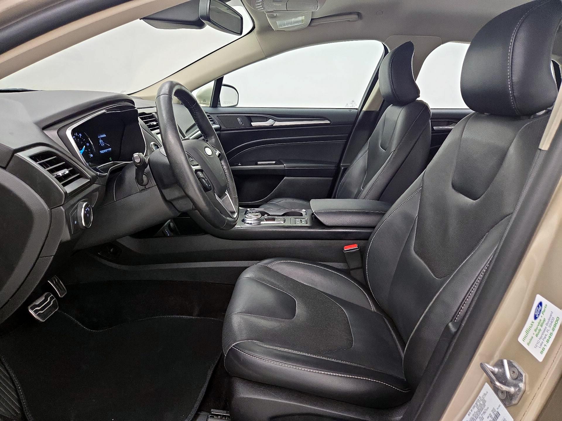 Thumbnail: 2017 Ford Fusion - 11