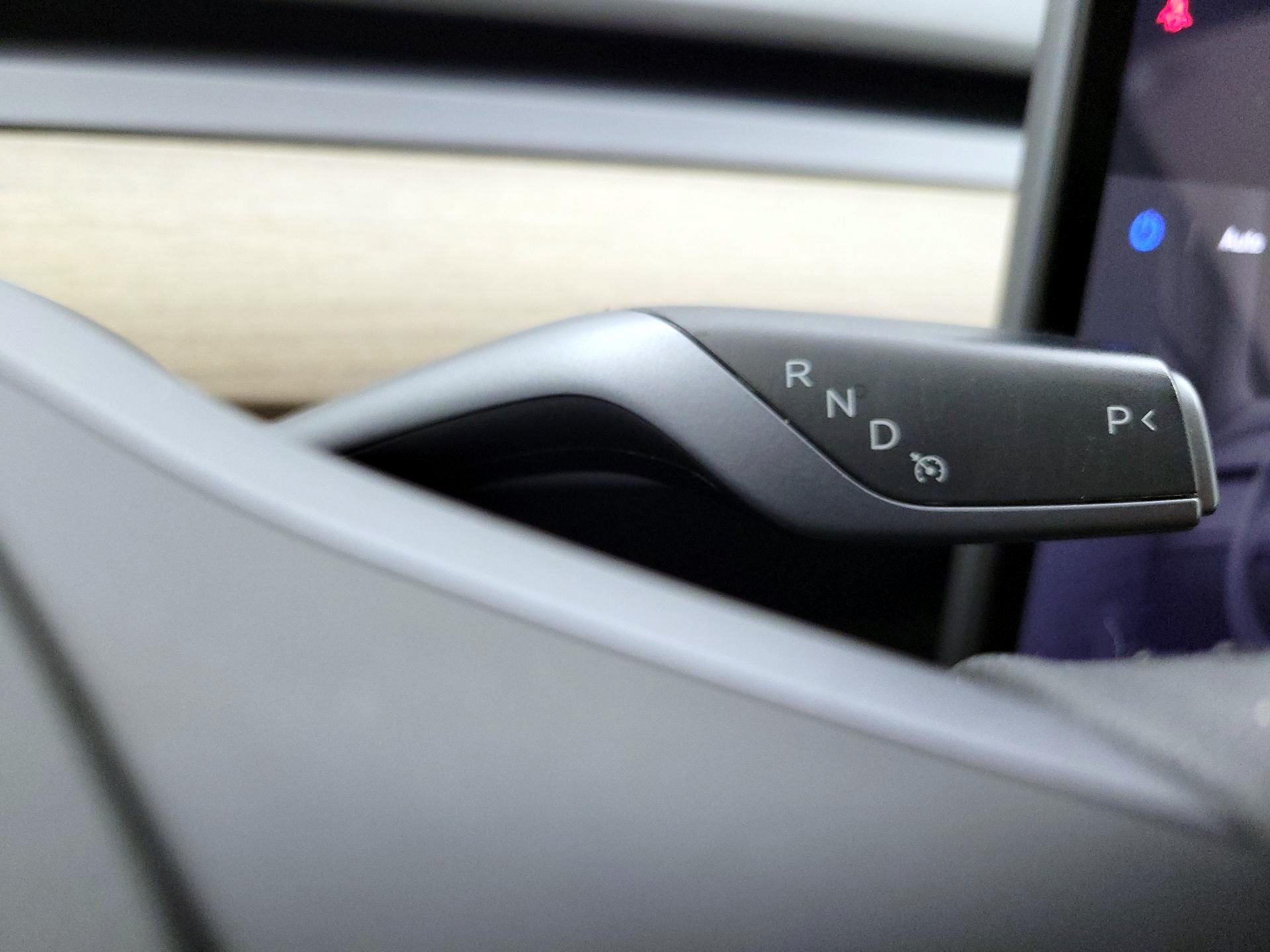 Thumbnail: 2022 Tesla Model Y - 17