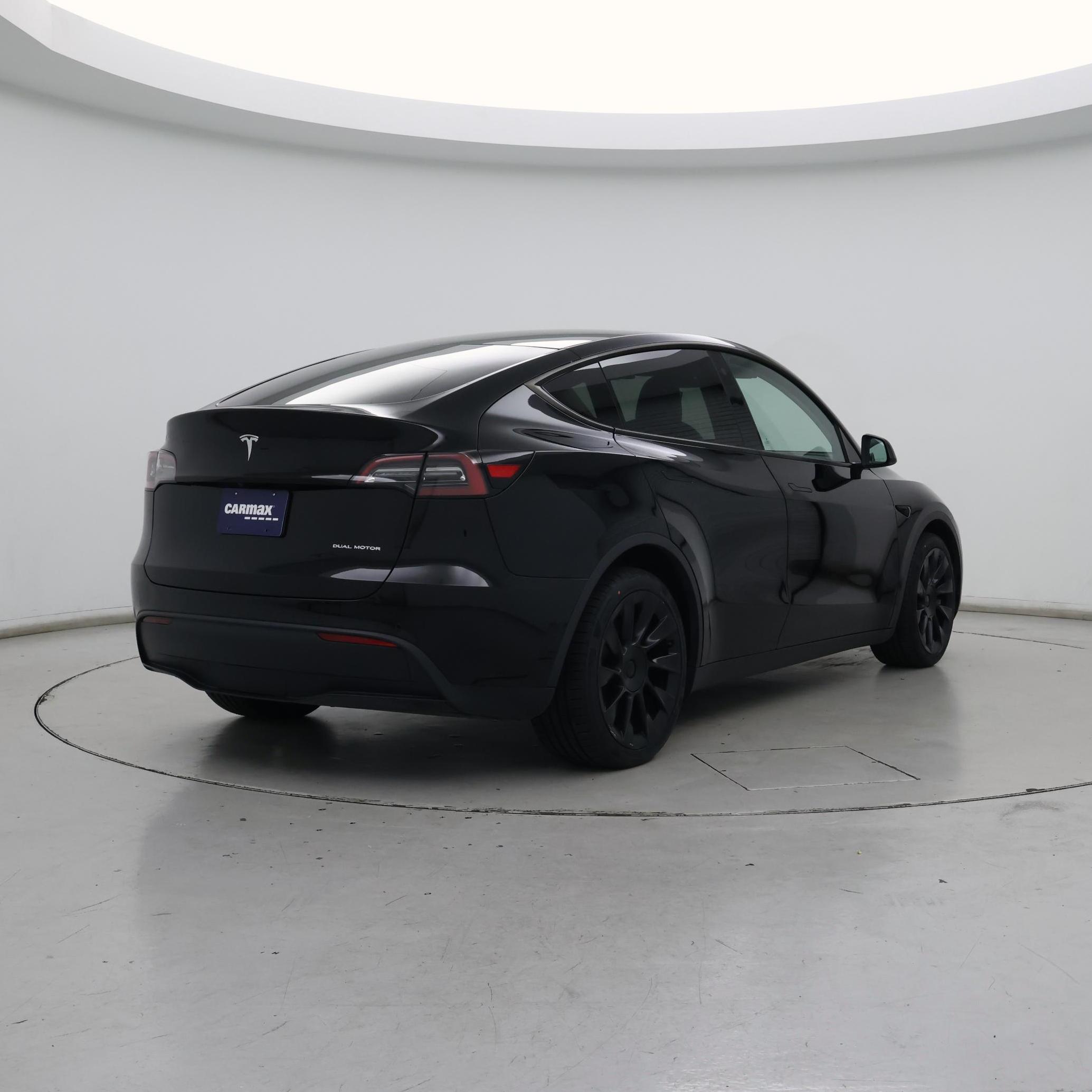 Thumbnail: 2022 Tesla Model Y - 8