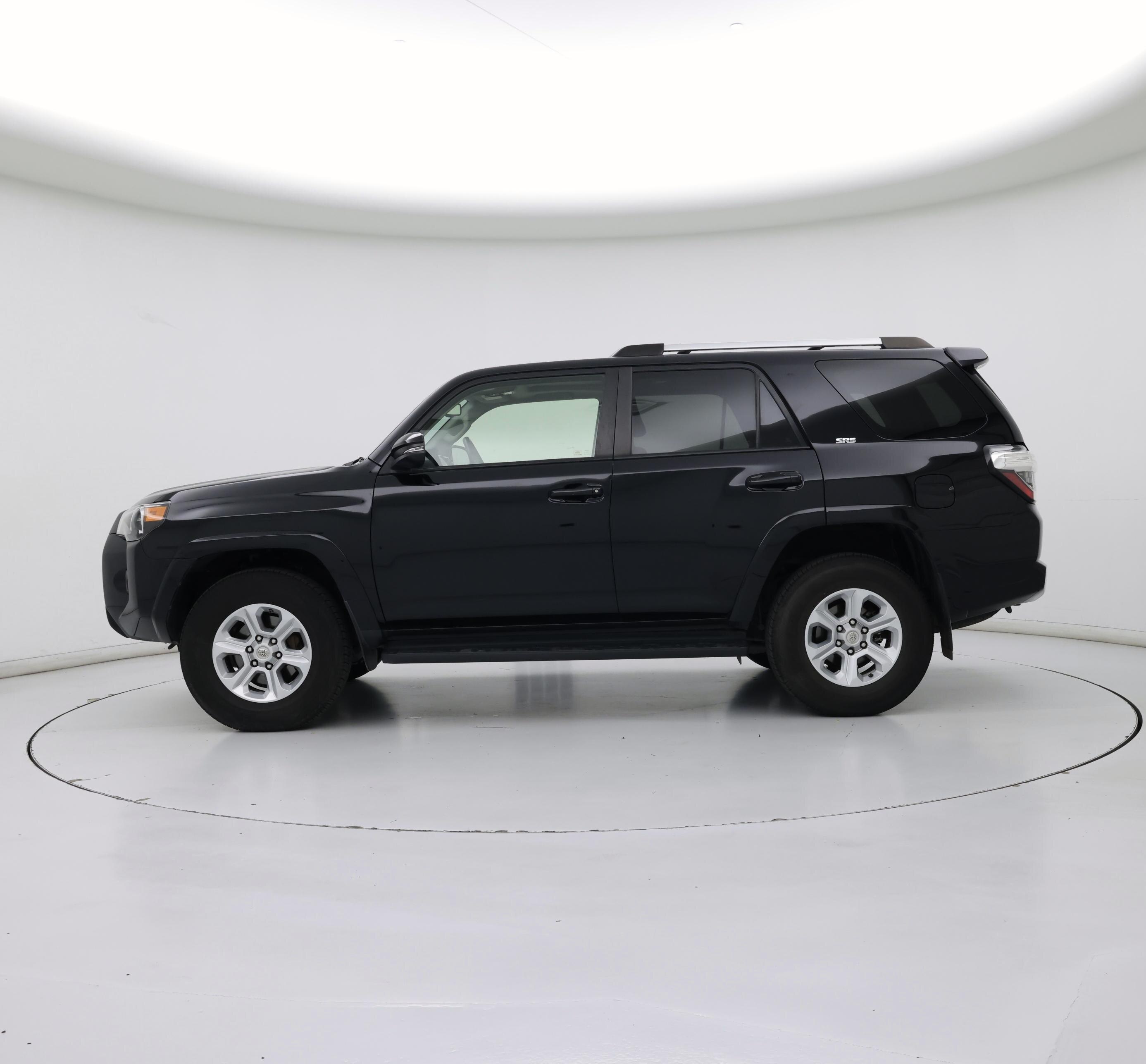 Thumbnail: 2019 Toyota 4Runner - 3