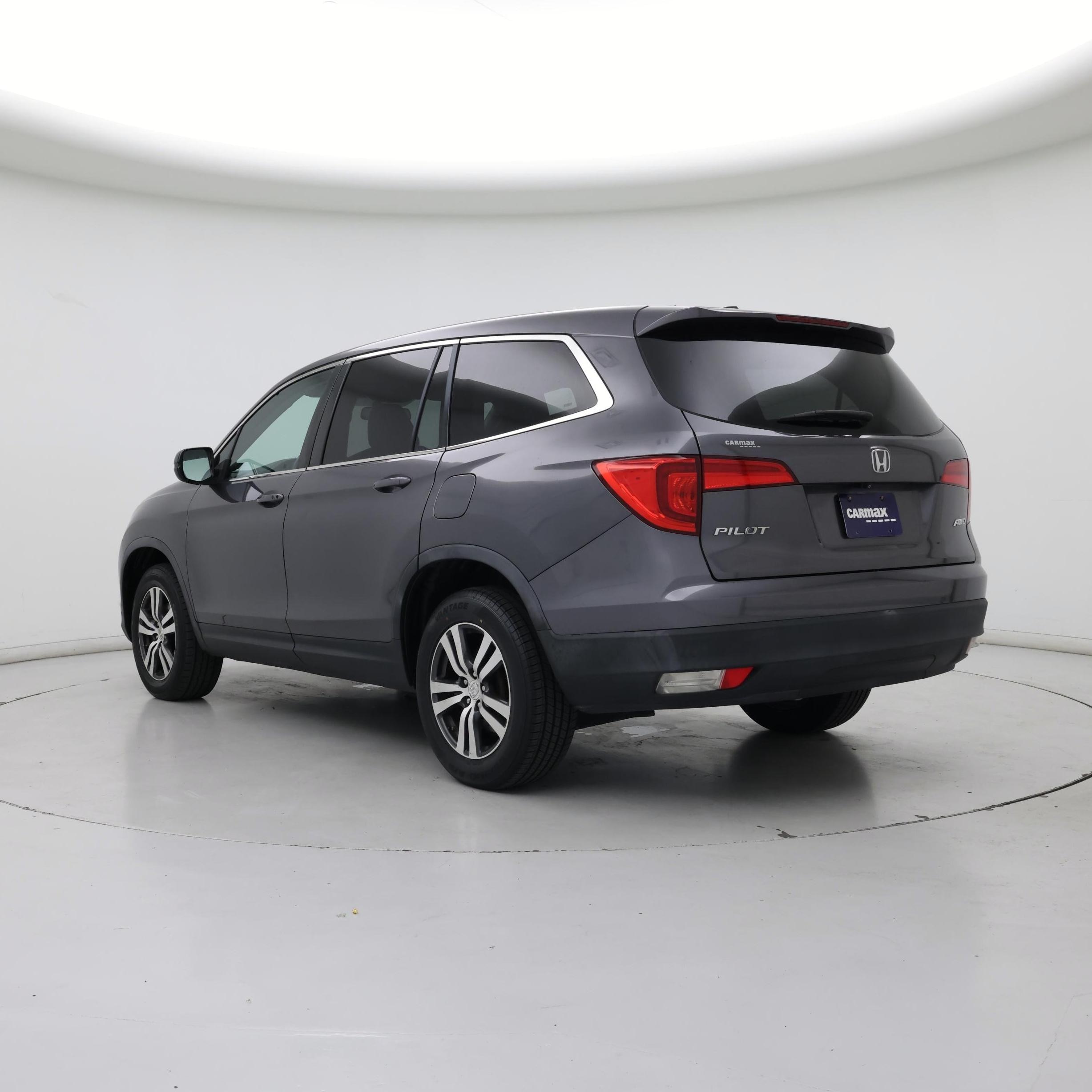 Thumbnail: 2017 Honda Pilot - 2