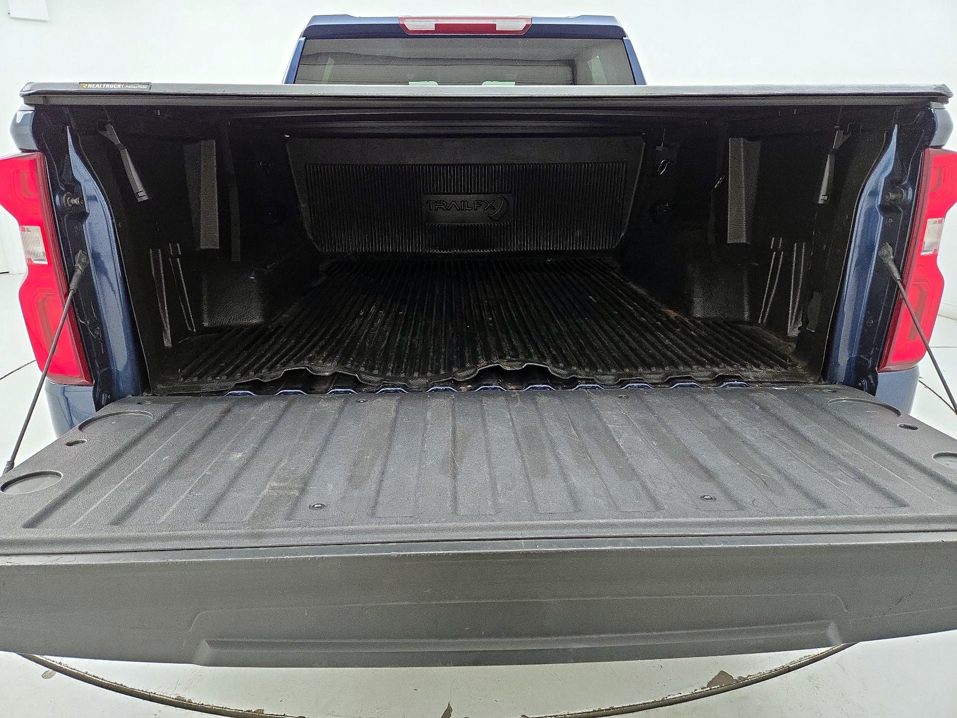 Thumbnail: 2023 Chevrolet Silverado 1500 - 20